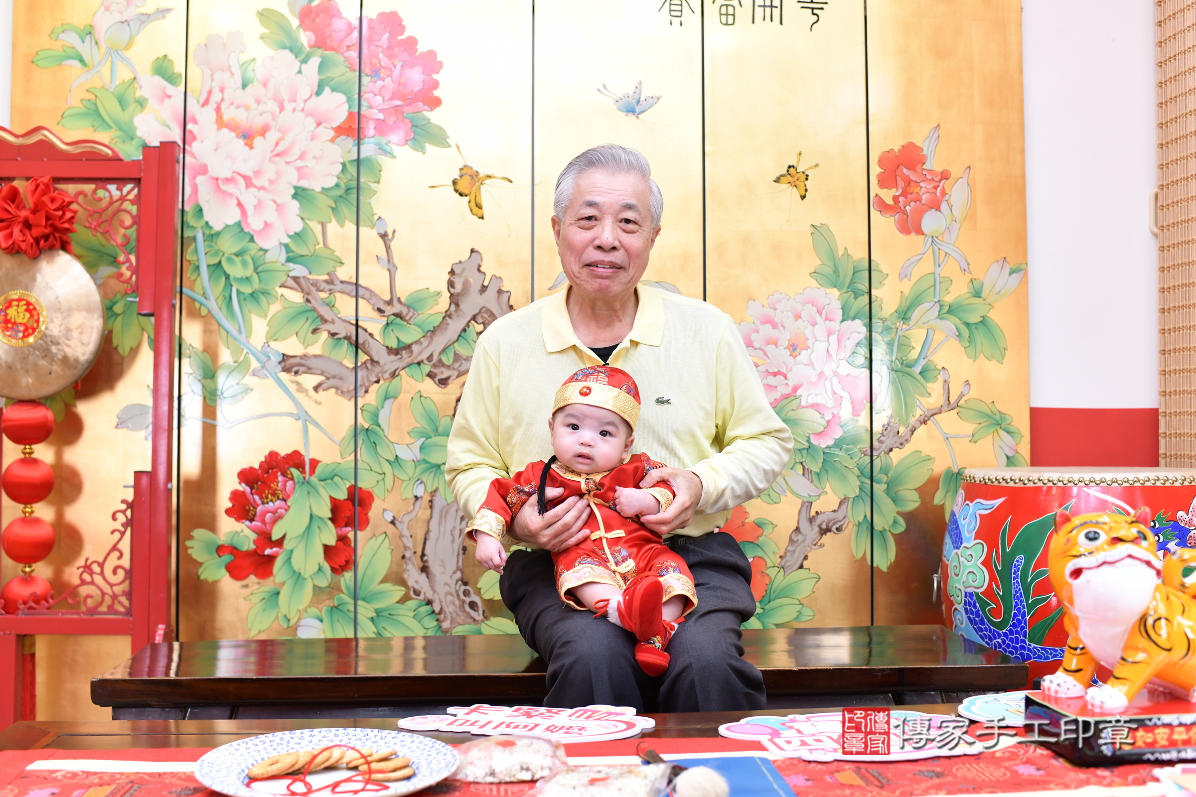 新北市永和區恩恩寶寶收涎推薦：傳家新北店收涎中國風會場，嬰兒古禮收涎收口水流程儀式、收涎吉祥話、收涎餅乾、收涎拍照。收涎證書。2025.1.1，照片8