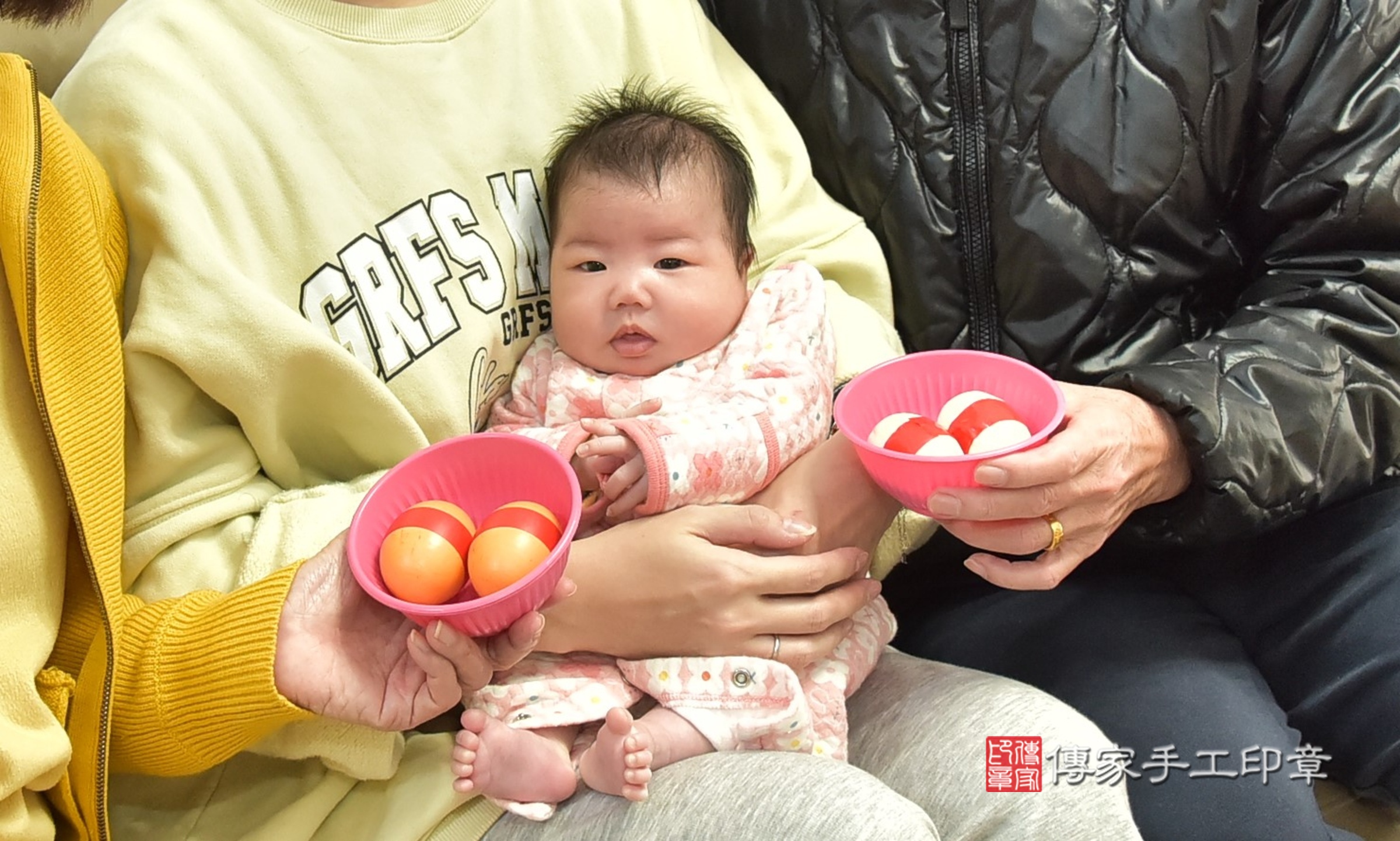 珈珈寶寶(基隆市安樂區到府嬰兒珈珈寶寶滿月剃頭理髮、到府嬰兒剃胎毛儀式吉祥話)。到府剃頭剃胎毛主持、專業拍照、證書。★購買「臍帶章、肚臍章、胎毛筆刷印章」贈送：剃頭、收涎、抓周，三選一。2025.1.13，照片5