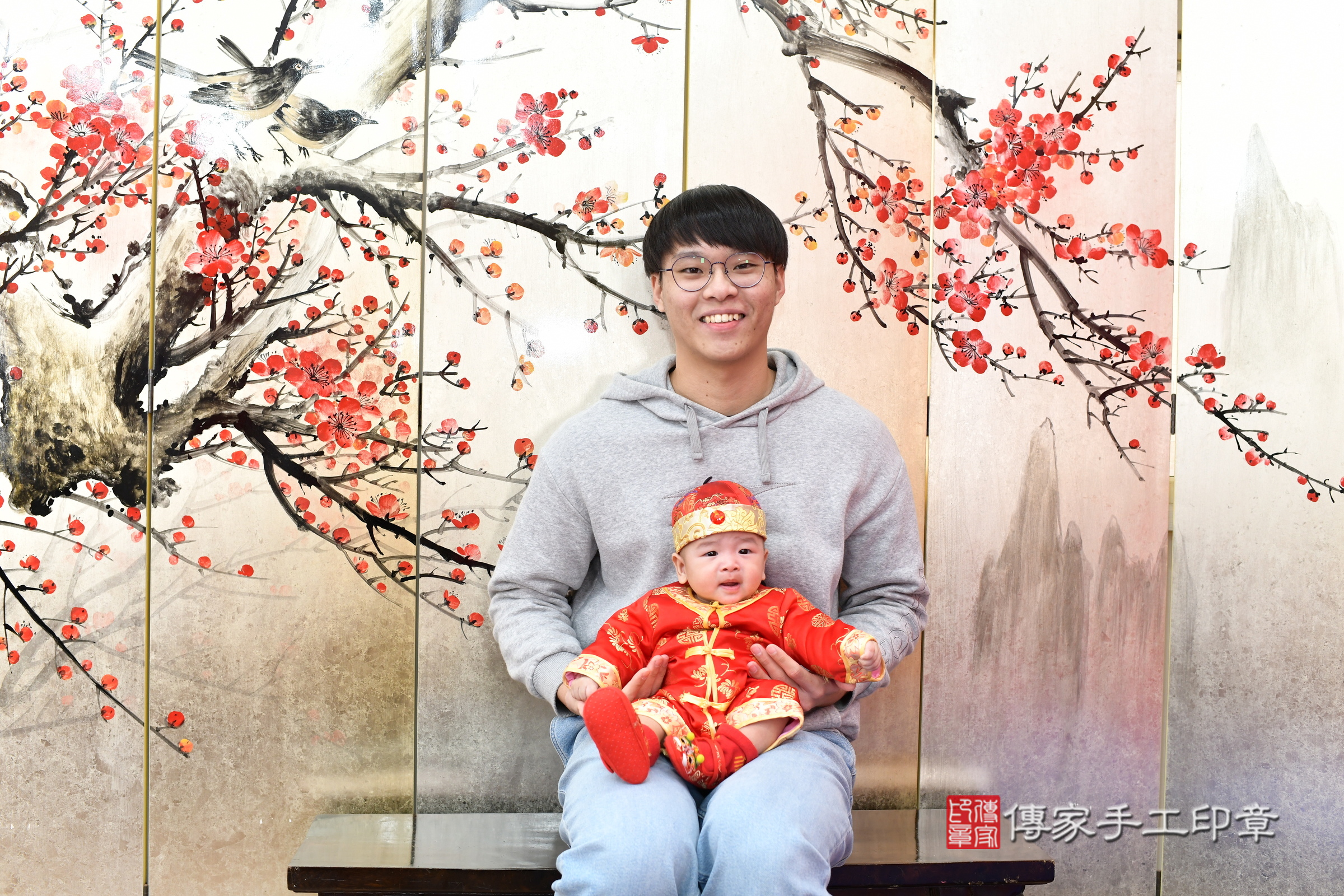 新北市永和區昊昊寶寶收涎推薦：傳家新北店收涎中國風會場，嬰兒古禮收涎收口水流程儀式、收涎吉祥話、收涎餅乾、收涎拍照。收涎證書。2025.1.12，照片3