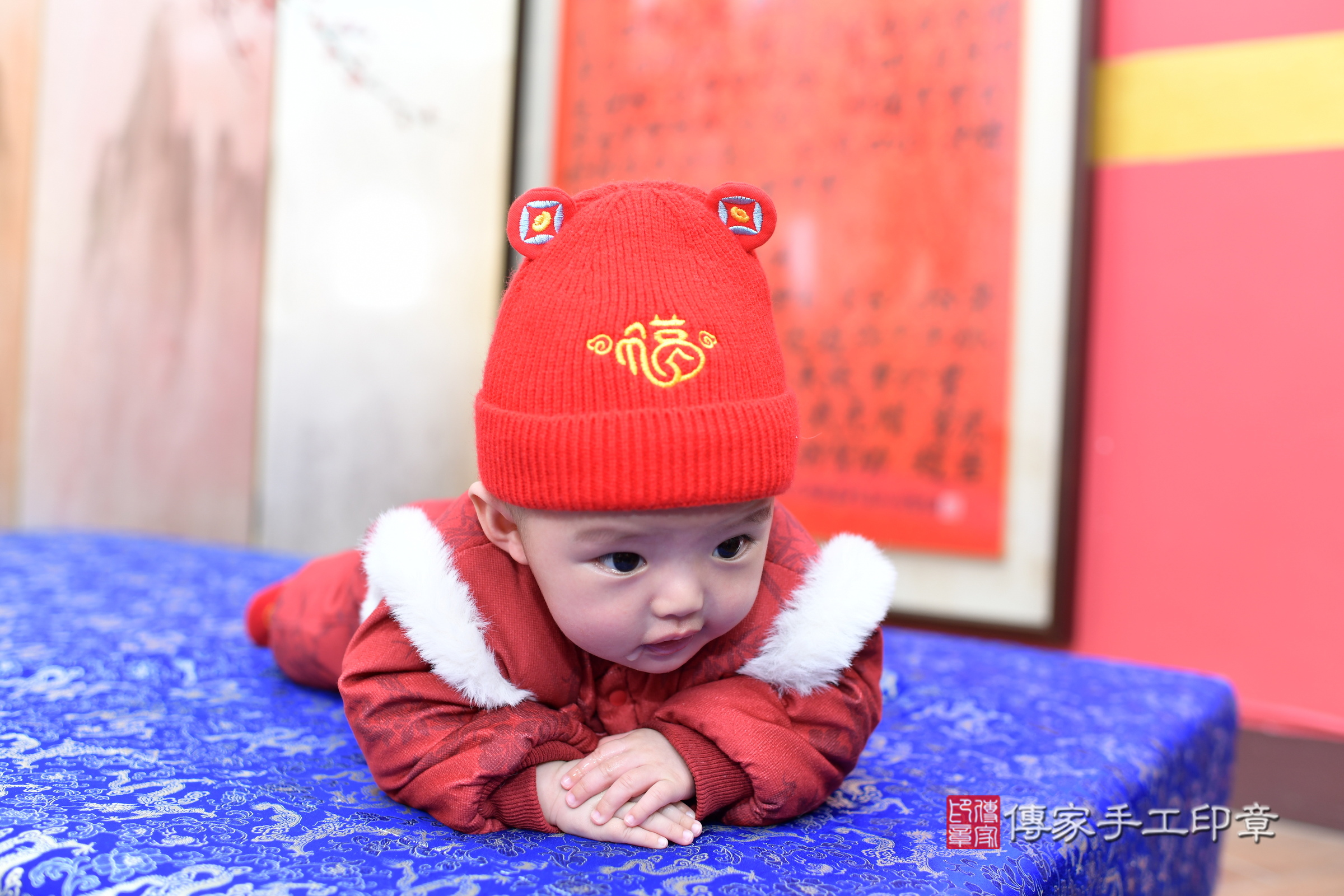 新北市永和區小琁寶寶收涎推薦：傳家新北店收涎中國風會場，嬰兒古禮收涎收口水流程儀式、收涎吉祥話、收涎餅乾、收涎拍照。收涎證書。2025.1.15，照片7