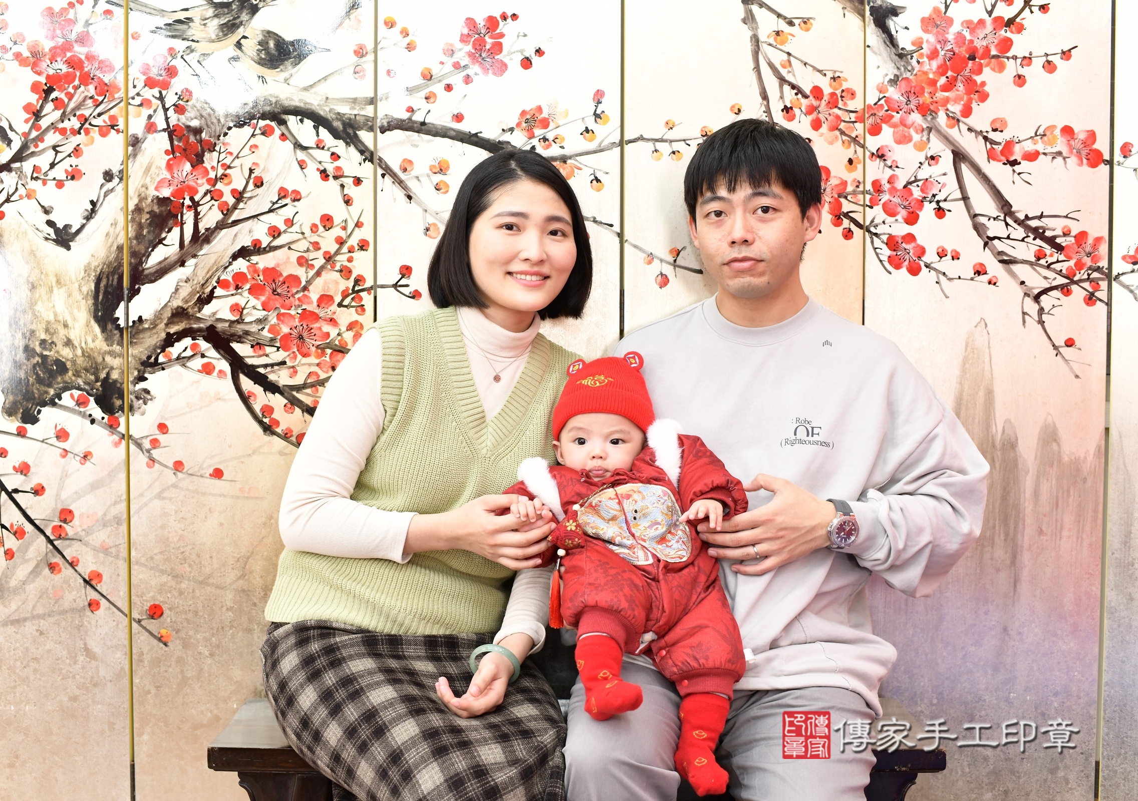 新北市永和區小琁寶寶收涎推薦：傳家新北店收涎中國風會場，嬰兒古禮收涎收口水流程儀式、收涎吉祥話、收涎餅乾、收涎拍照。收涎證書。2025.1.15，照片15