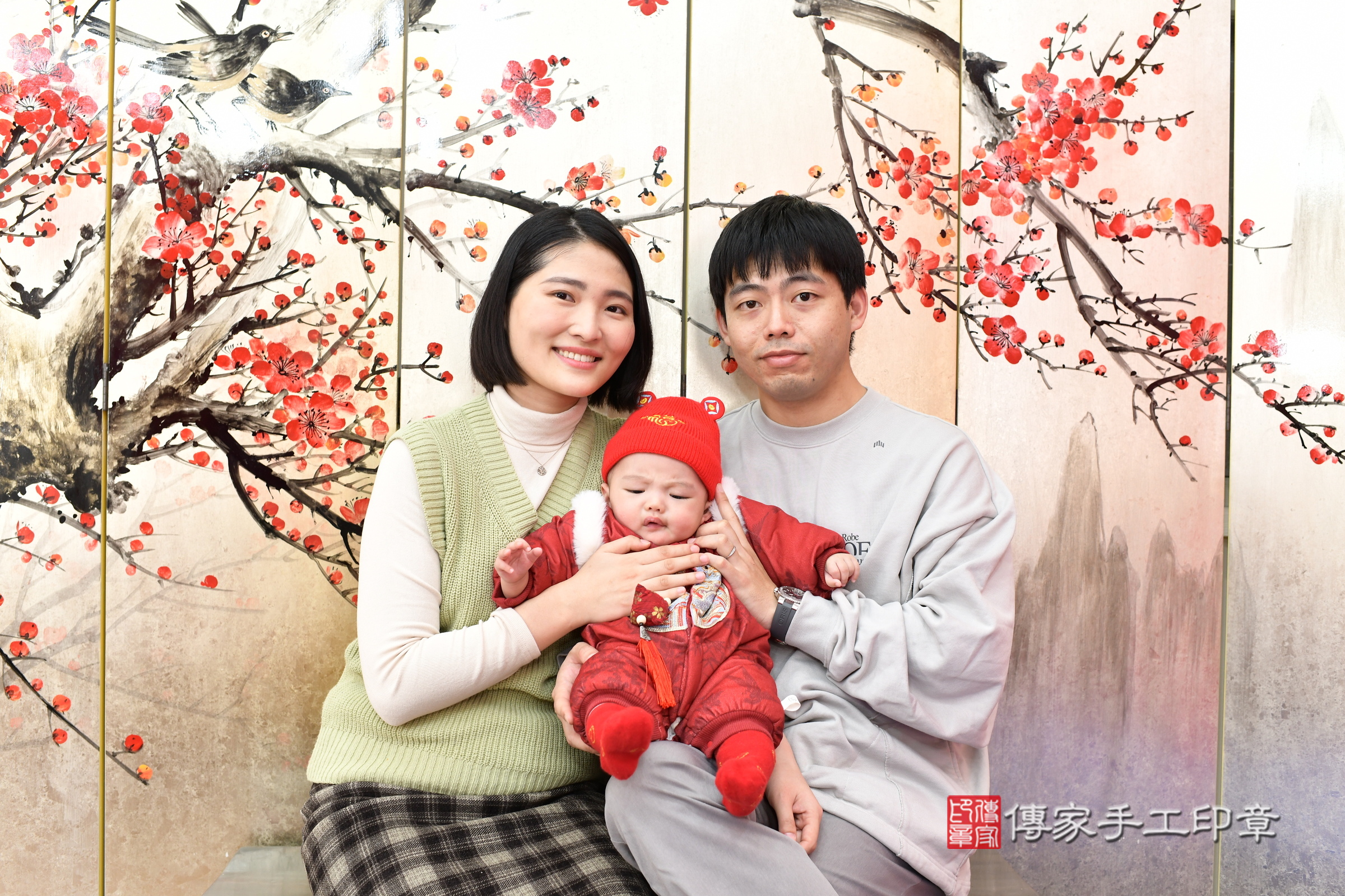 新北市永和區小琁寶寶收涎推薦：傳家新北店收涎中國風會場，嬰兒古禮收涎收口水流程儀式、收涎吉祥話、收涎餅乾、收涎拍照。收涎證書。2025.1.15，照片17