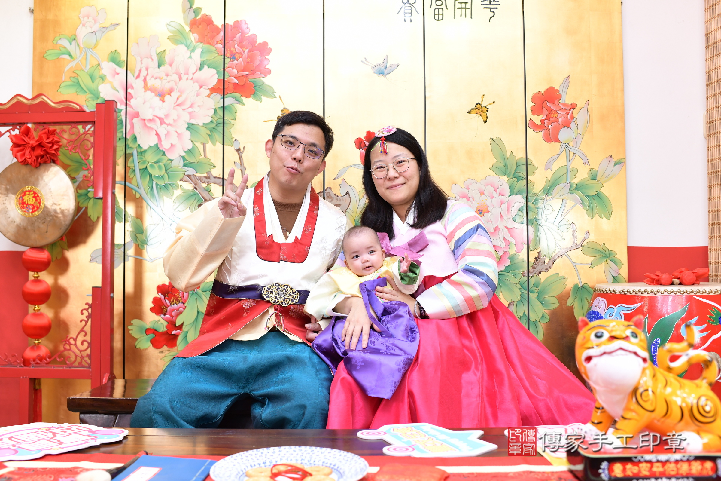 台北市大同區彤彤寶寶收涎推薦：傳家台北店收涎中國風會場，嬰兒古禮收涎收口水流程儀式、收涎吉祥話、收涎餅乾、收涎拍照。收涎證書。2025.1.26，照片8