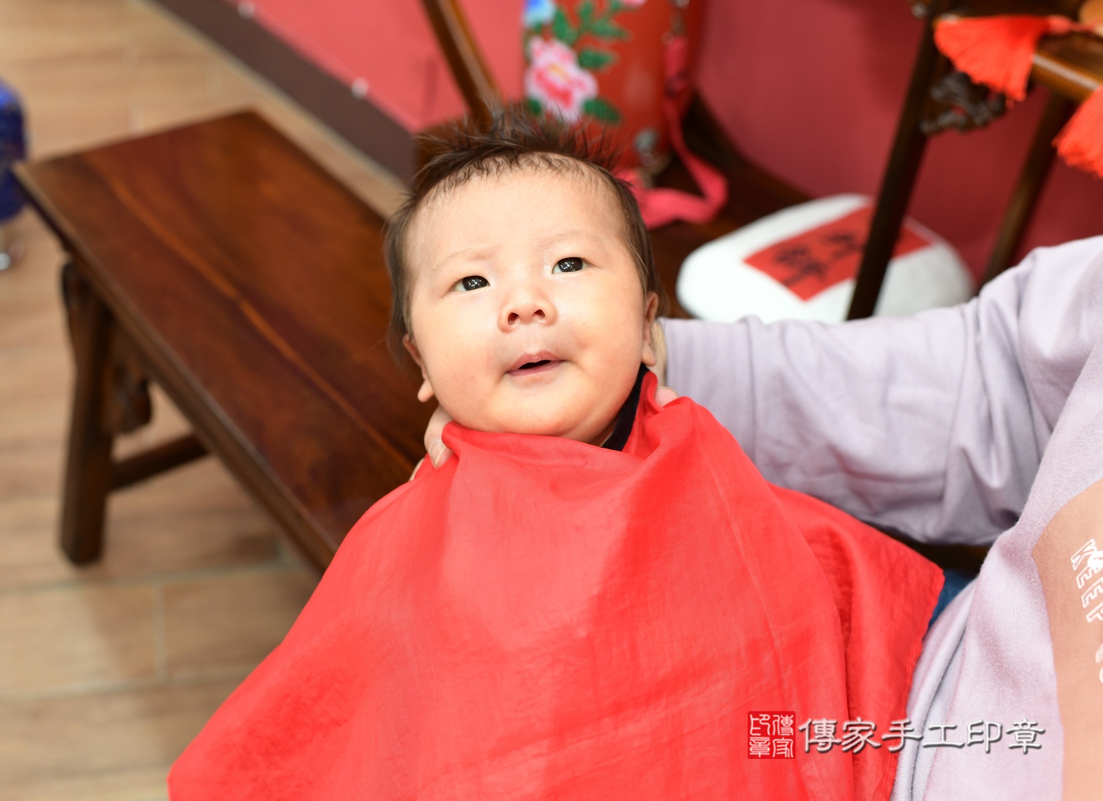 恩恩寶寶(新北市永和區嬰兒寶寶滿月剃頭理髮、嬰兒剃胎毛儀式吉祥話)。中國風會場，爸媽寶貝穿「日中韓」古裝禮服。專業拍照、證書。★購買「臍帶章、肚臍章、胎毛筆刷印章」贈送：剃頭、收涎、抓周，三選一。2025.1.26，照片19