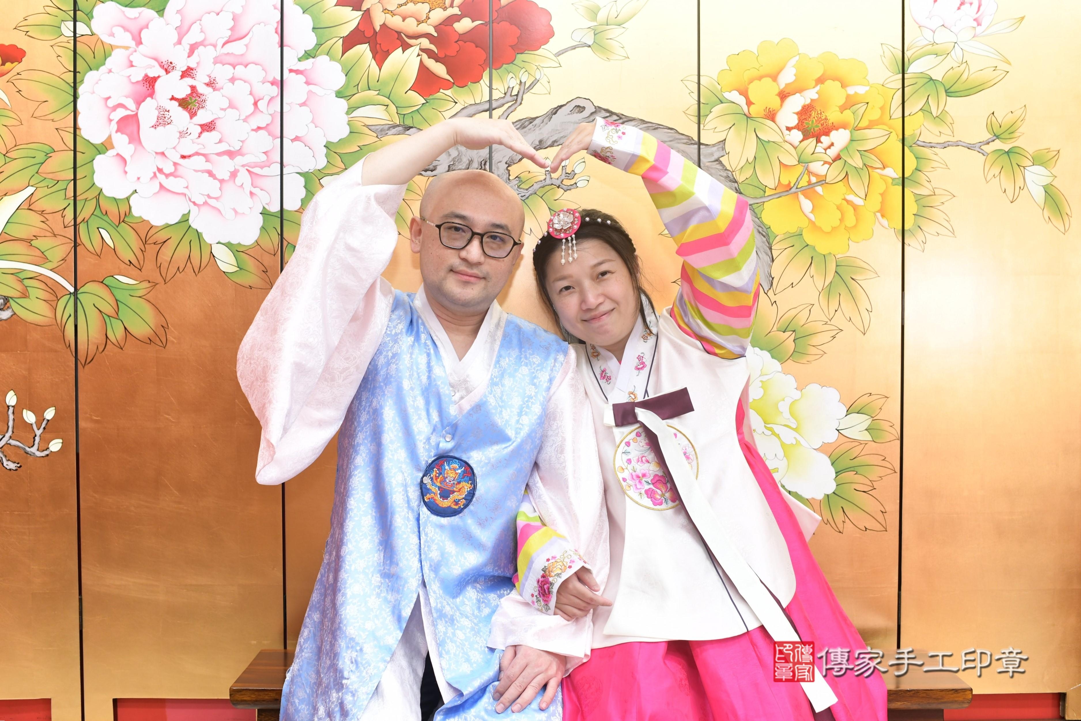 傳家手工印章高雄店、抓周、度脺、中國風會場、傳家嬰兒古禮、吉祥話、抓周道具物品24種、拍照。抓周證書。寶寶抓周、滿周歲、生日快樂、祝福