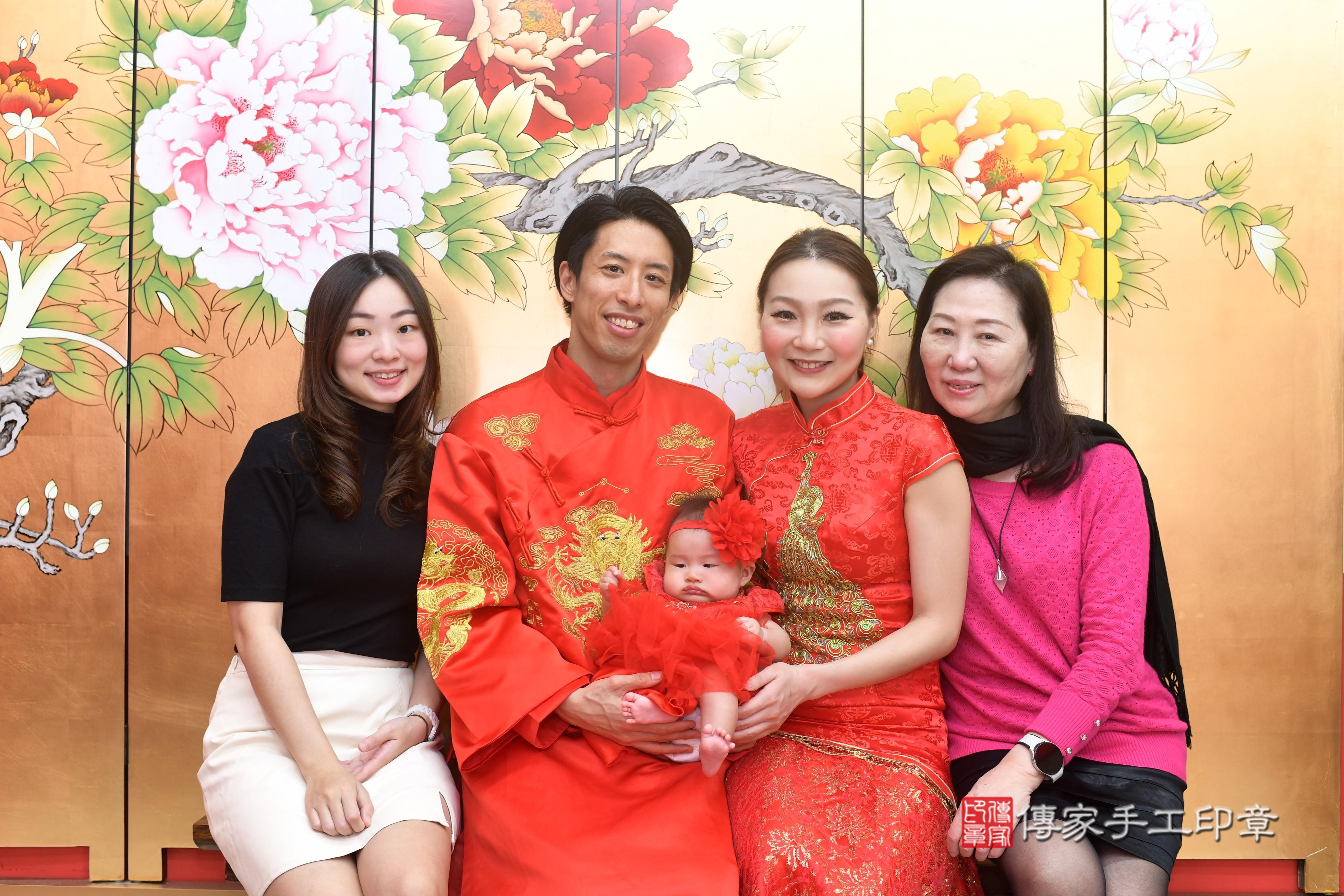 傳家手工印章高雄店、抓周、度脺、中國風會場、傳家嬰兒古禮、吉祥話、抓周道具物品24種、拍照。抓周證書。寶寶抓周、滿周歲、生日快樂、祝福