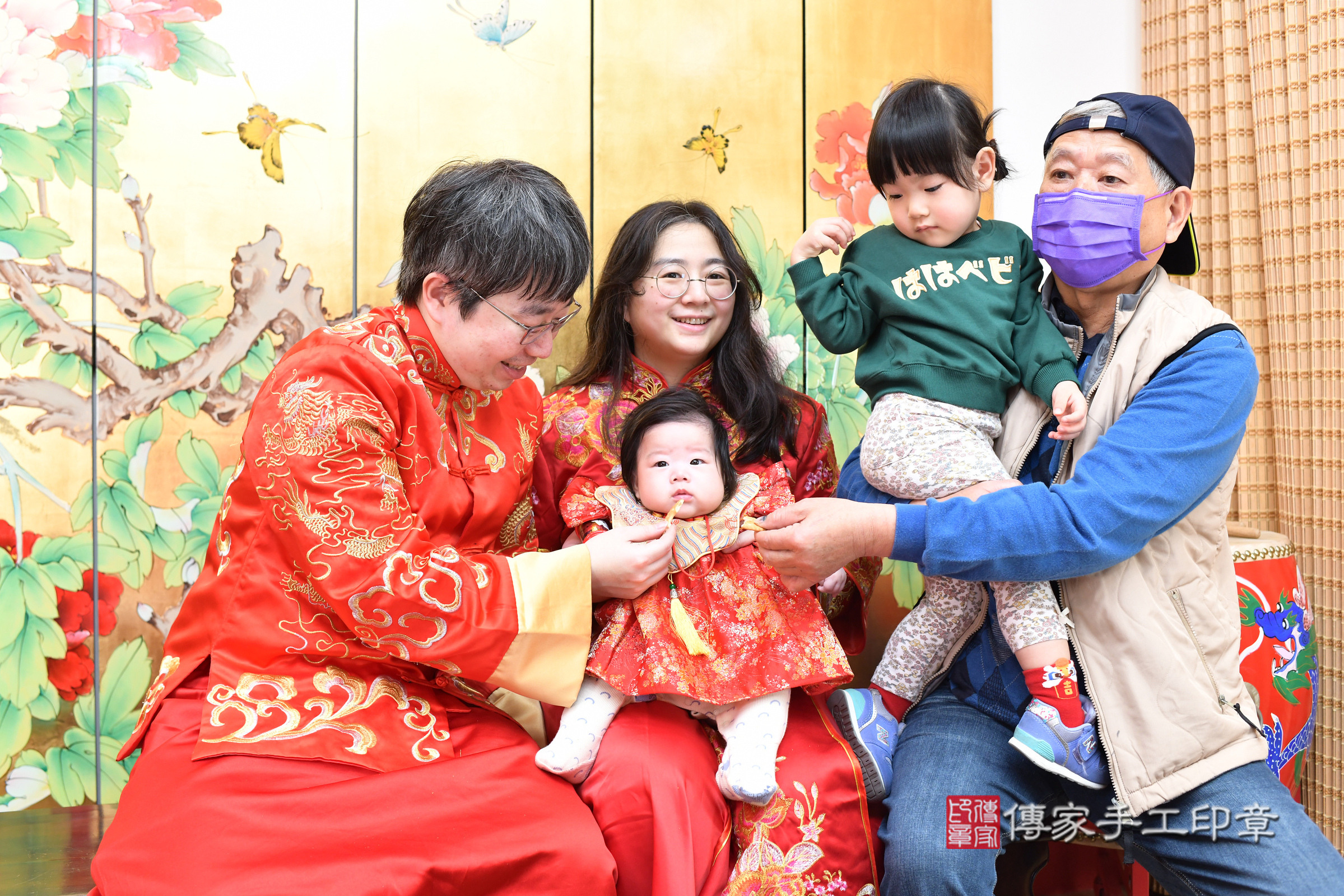 台北市大同區小杏寶寶收涎推薦：傳家台北店收涎中國風會場，嬰兒古禮收涎收口水流程儀式、收涎吉祥話、收涎餅乾、收涎拍照。收涎證書。2025.2.12，照片14