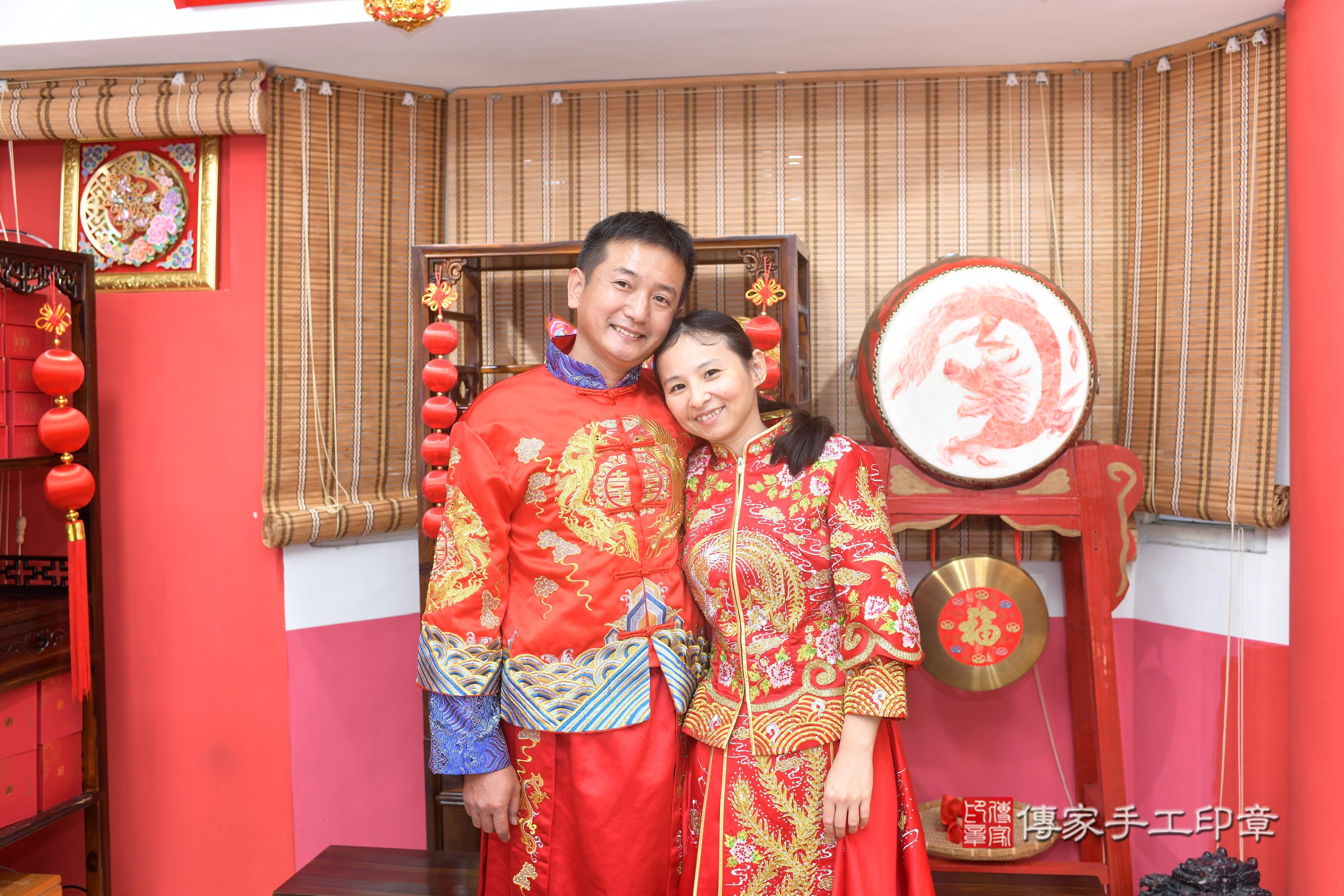 傳家手工印章高雄店、抓周、度脺、中國風會場、傳家嬰兒古禮、吉祥話、抓周道具物品24種、拍照。抓周證書。寶寶抓周、滿周歲、生日快樂、祝福