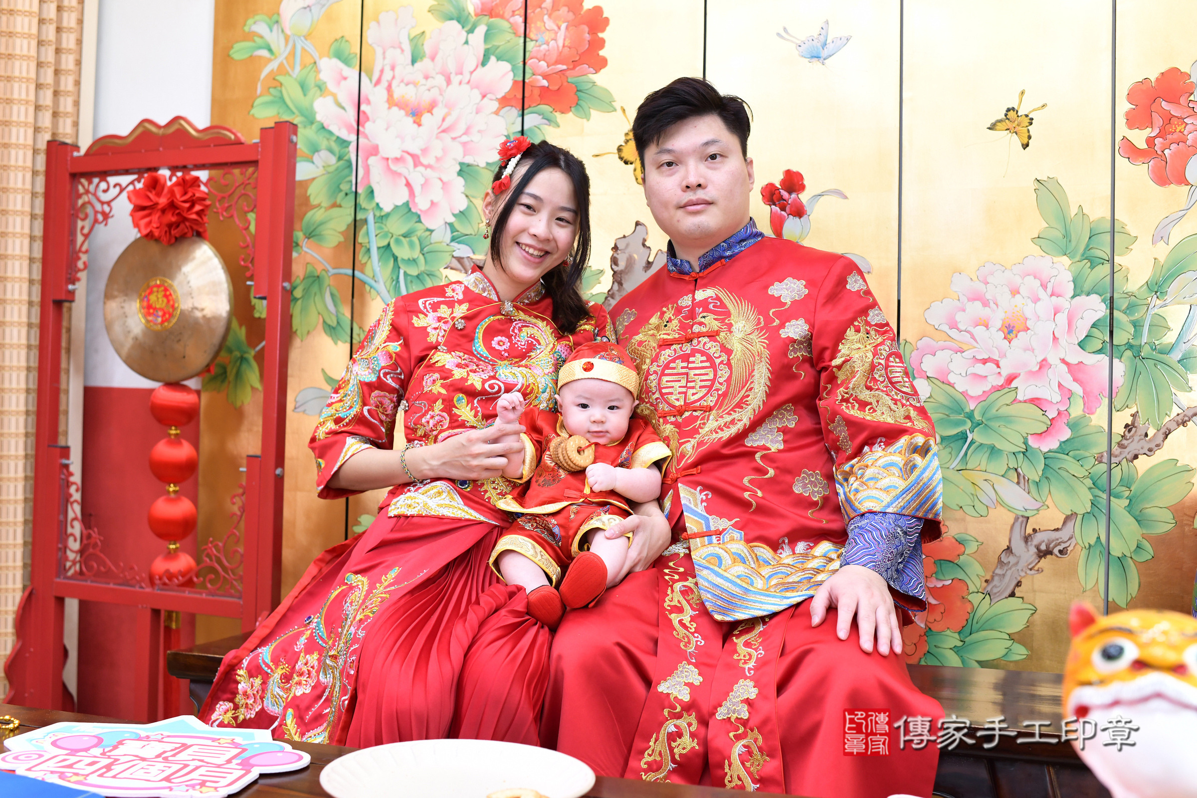台北市大同區小麟寶寶收涎推薦：傳家台北店收涎中國風會場，嬰兒古禮收涎收口水流程儀式、收涎吉祥話、收涎餅乾、收涎拍照。收涎證書。2025.2.15，照片18
