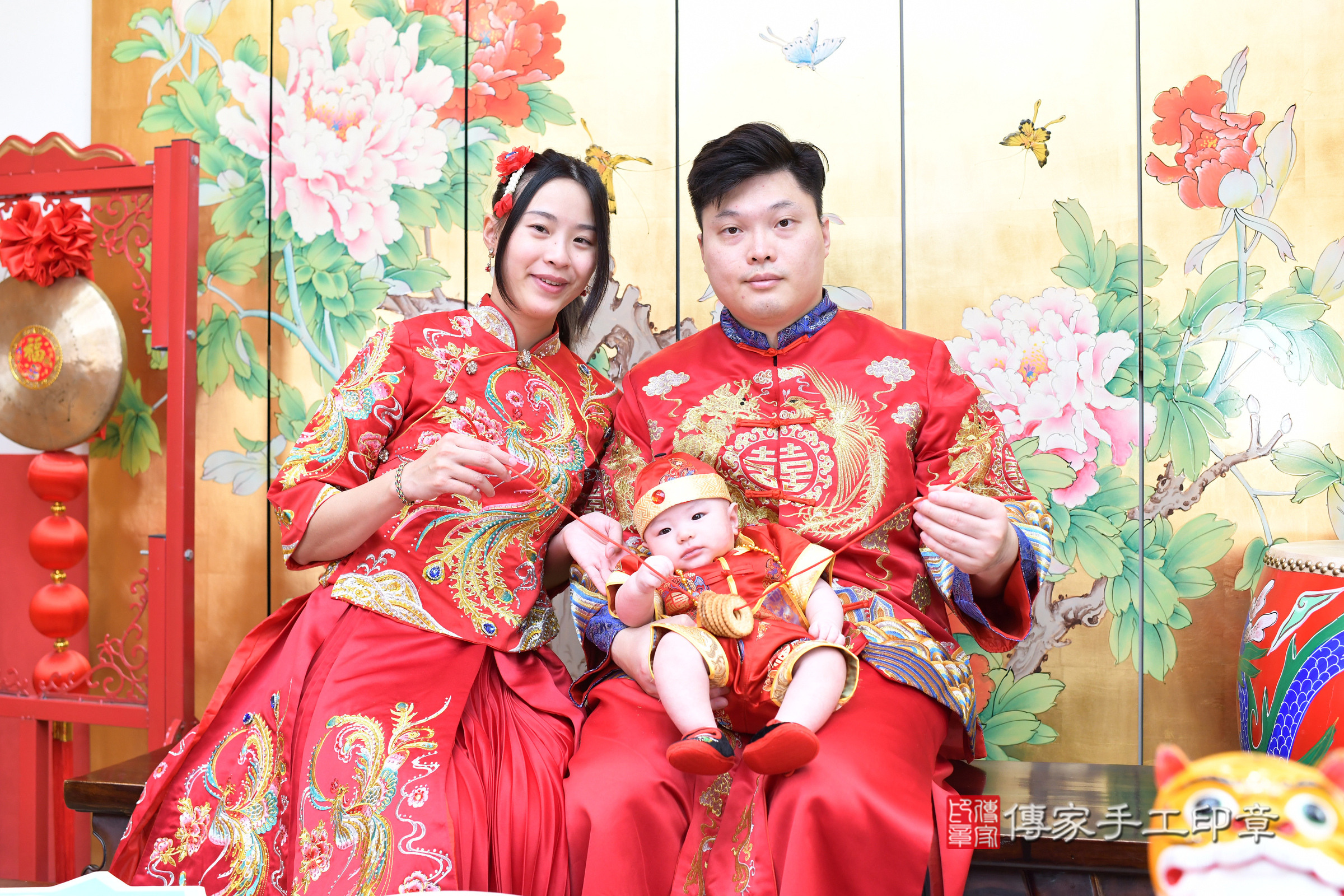 台北市大同區小麟寶寶收涎推薦：傳家台北店收涎中國風會場，嬰兒古禮收涎收口水流程儀式、收涎吉祥話、收涎餅乾、收涎拍照。收涎證書。2025.2.15，照片17