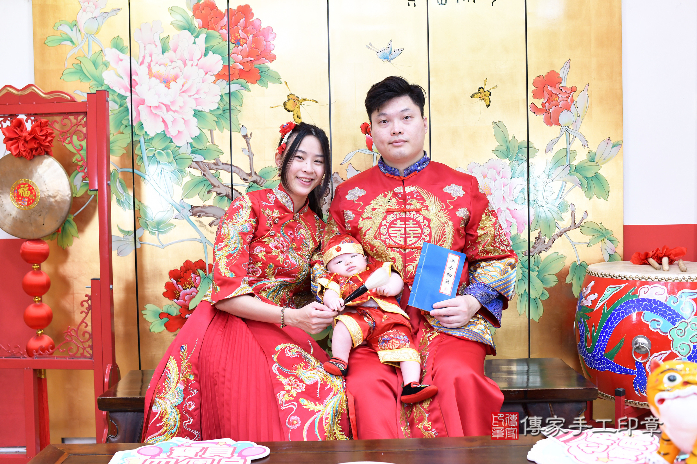 台北市大同區小麟寶寶收涎推薦：傳家台北店收涎中國風會場，嬰兒古禮收涎收口水流程儀式、收涎吉祥話、收涎餅乾、收涎拍照。收涎證書。2025.2.15，照片13