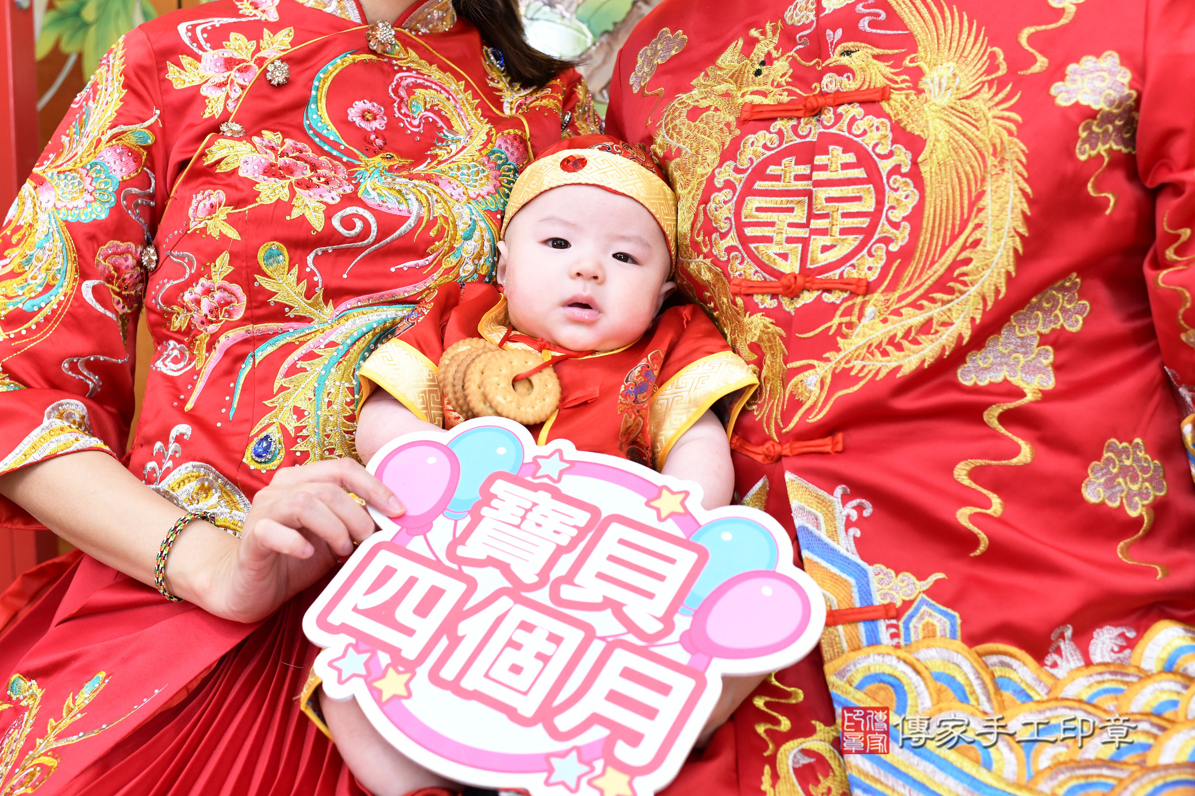 台北市大同區小麟寶寶收涎推薦：傳家台北店收涎中國風會場，嬰兒古禮收涎收口水流程儀式、收涎吉祥話、收涎餅乾、收涎拍照。收涎證書。2025.2.15，照片11