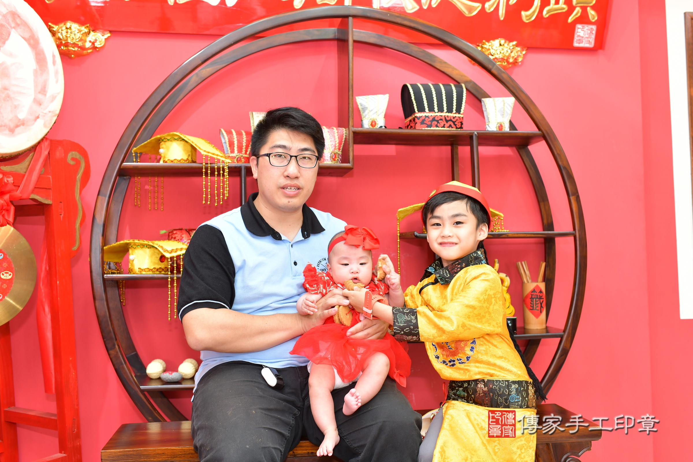 台中市北區小玹寶寶收涎推薦：傳家台中店收涎中國風會場，嬰兒古禮收涎收口水流程儀式、收涎吉祥話、收涎餅乾、收涎拍照。收涎證書。2025.3.9，照片30