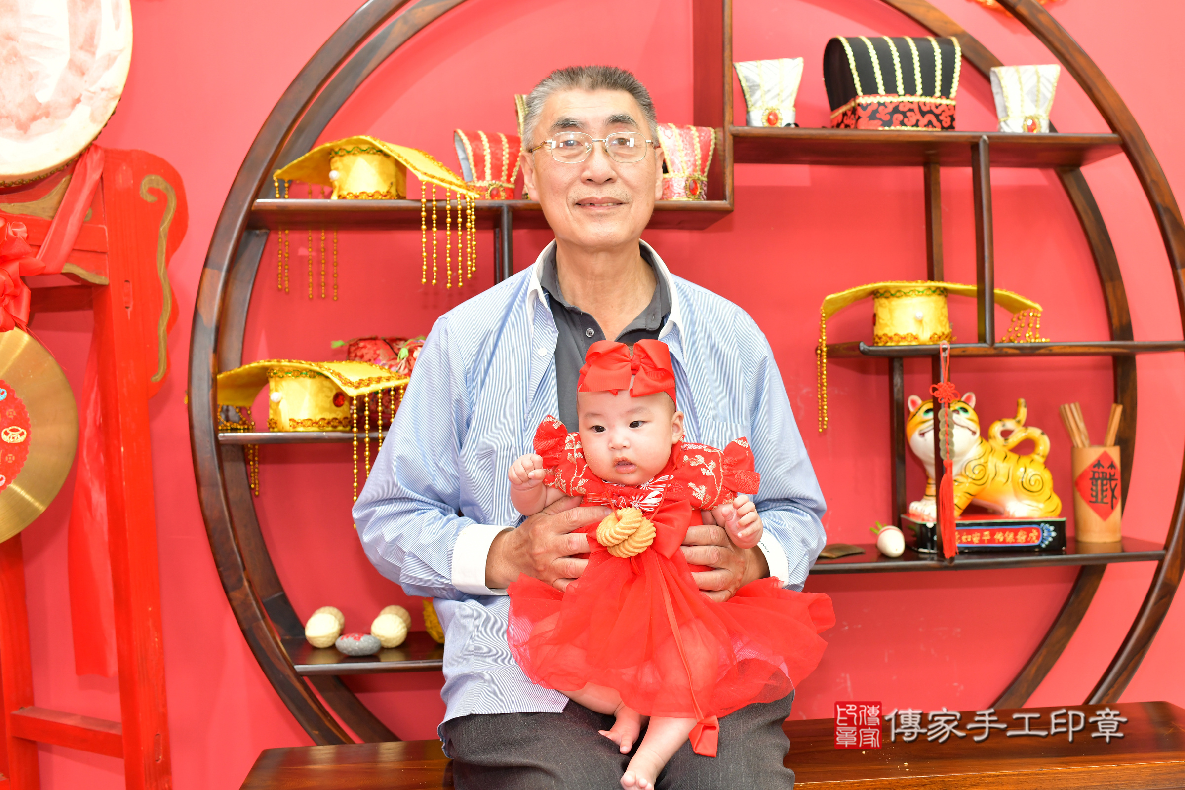台中市北區小玹寶寶收涎推薦：傳家台中店收涎中國風會場，嬰兒古禮收涎收口水流程儀式、收涎吉祥話、收涎餅乾、收涎拍照。收涎證書。2025.3.9，照片23