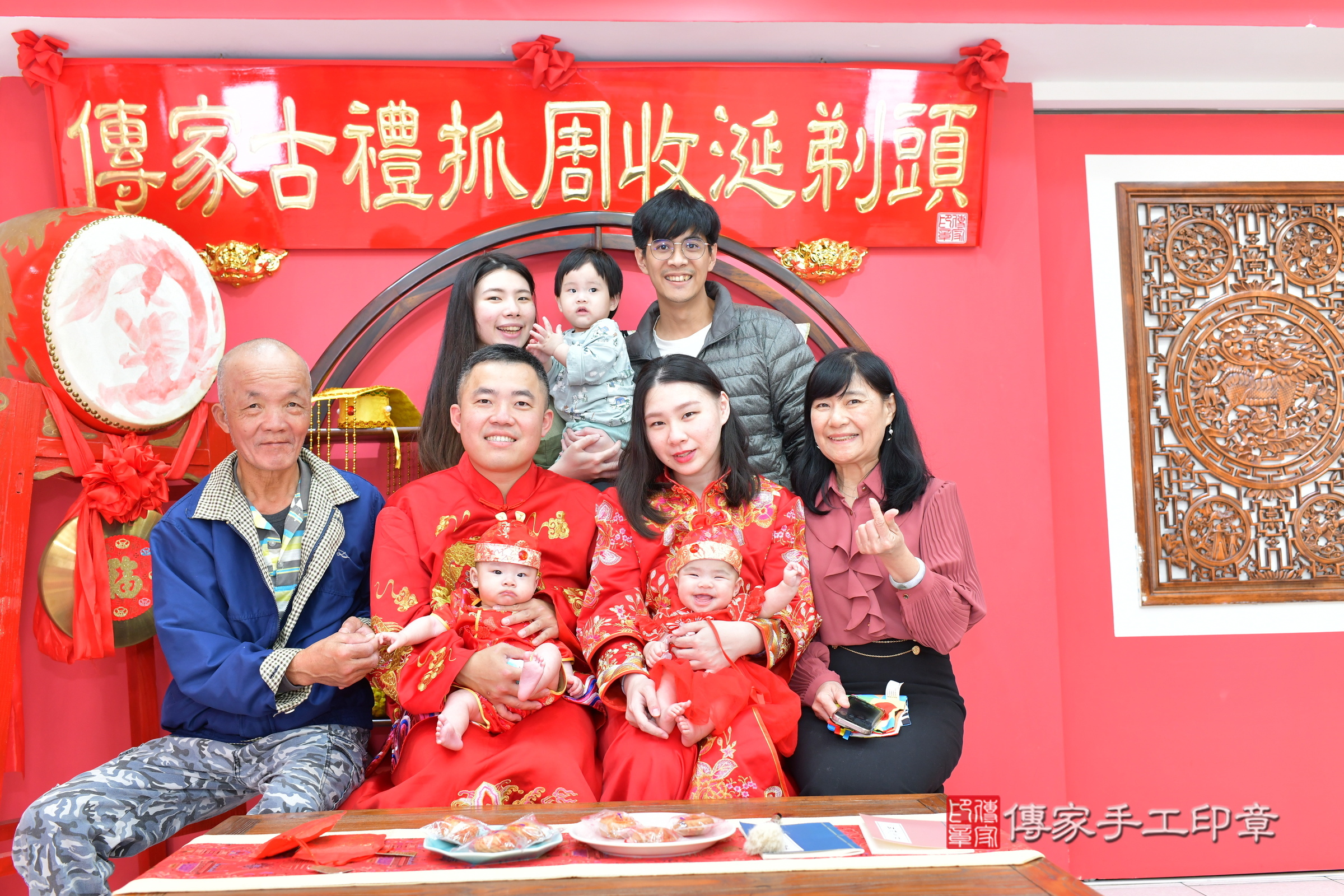 台中市北區暟暟寶寶和澄澄寶寶收涎推薦：傳家台中店收涎中國風會場，嬰兒古禮收涎收口水流程儀式、收涎吉祥話、收涎餅乾、收涎拍照。收涎證書。2025.3.2，照片7