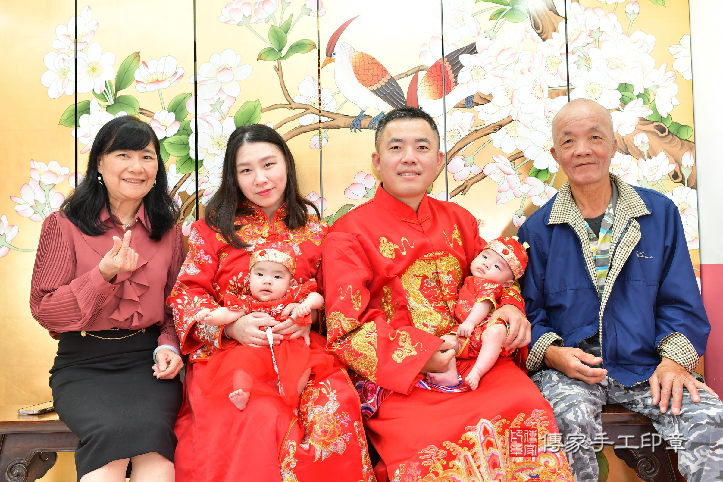 台中市北區暟暟寶寶和澄澄寶寶收涎推薦：傳家台中店收涎中國風會場，嬰兒古禮收涎收口水流程儀式、收涎吉祥話、收涎餅乾、收涎拍照。收涎證書。2025.3.2，照片2