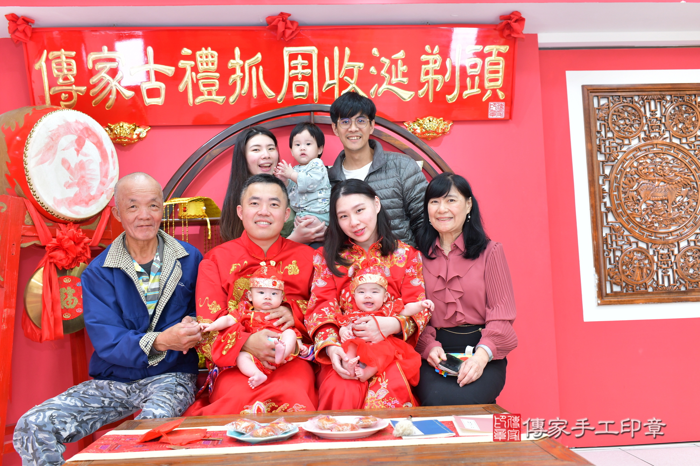 台中市北區暟暟寶寶和澄澄寶寶收涎推薦：傳家台中店收涎中國風會場，嬰兒古禮收涎收口水流程儀式、收涎吉祥話、收涎餅乾、收涎拍照。收涎證書。2025.3.2，照片6