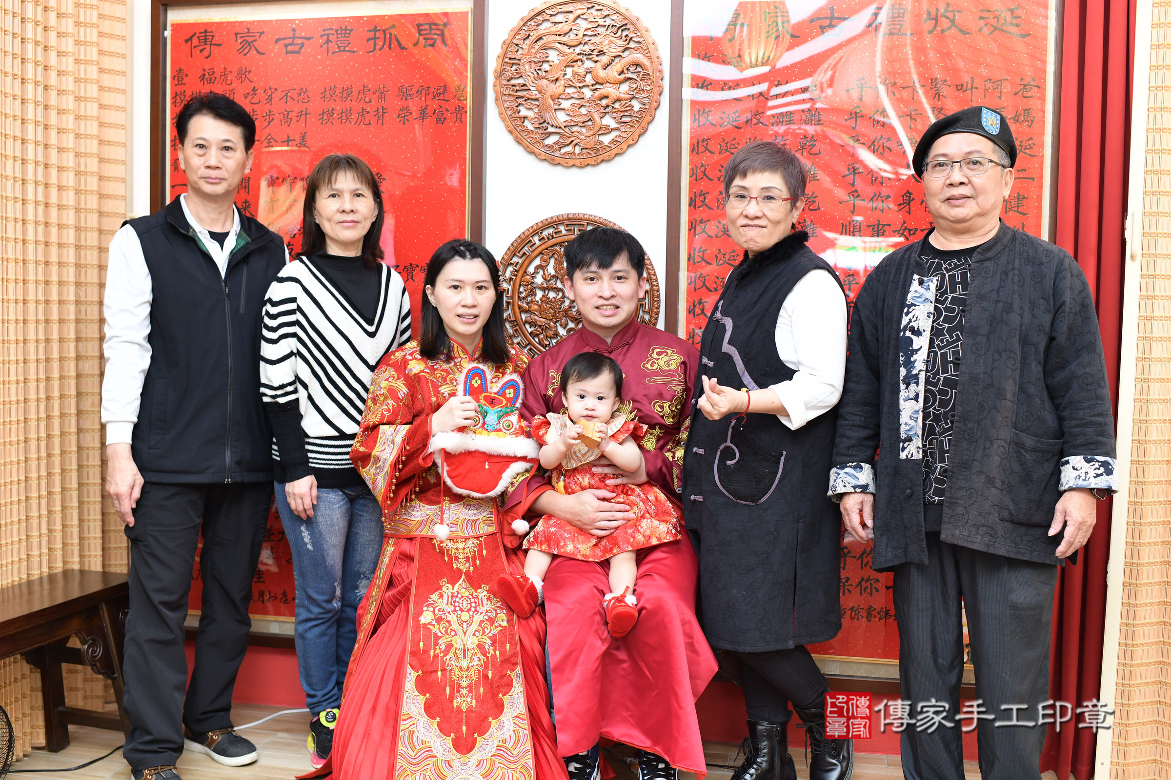 台北市大同區小寧寶寶抓周推薦：傳家台北店抓周度脺中國風會場，嬰兒古禮抓周流程儀式吉祥話、抓周道具物品24種、拍照。抓周證書。2025.2.28，照片10