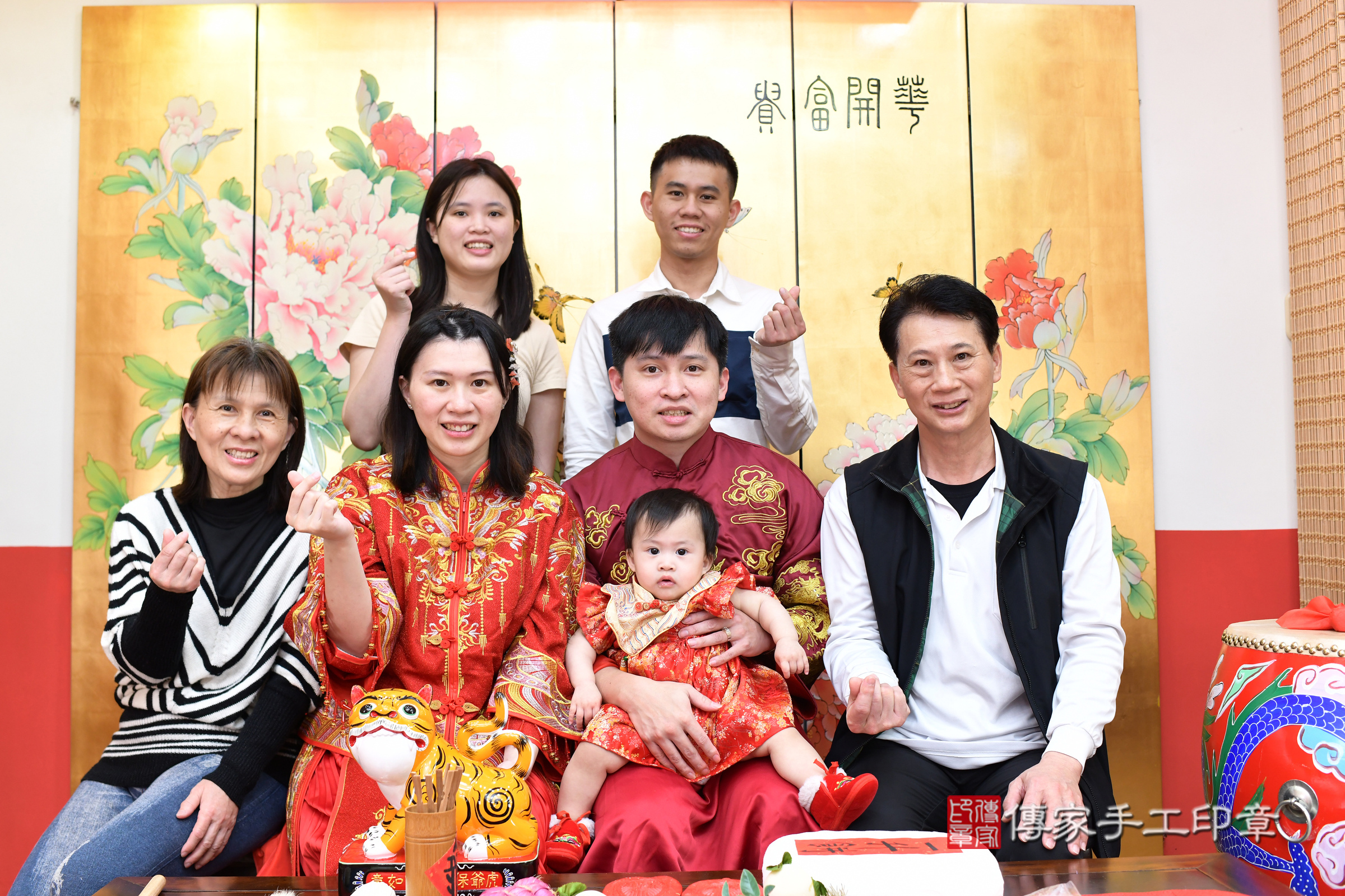 台北市大同區小寧寶寶抓周推薦：傳家台北店抓周度脺中國風會場，嬰兒古禮抓周流程儀式吉祥話、抓周道具物品24種、拍照。抓周證書。2025.2.28，照片20