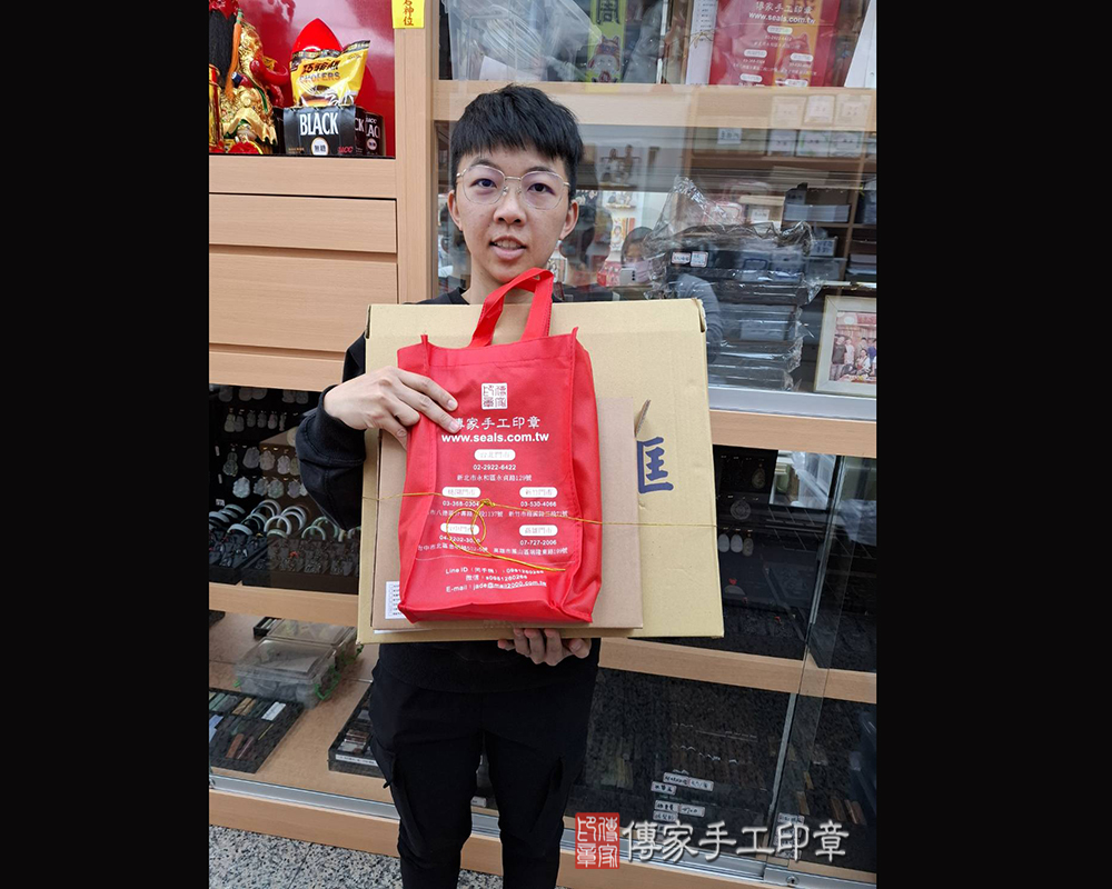 台南市左鎮區小叡寶貝抓周推薦：傳家台南店抓周度脺中國風會場，嬰兒古禮抓周流程儀式吉祥話、抓周道具物品24種、拍照。抓周證書。2025.03.11