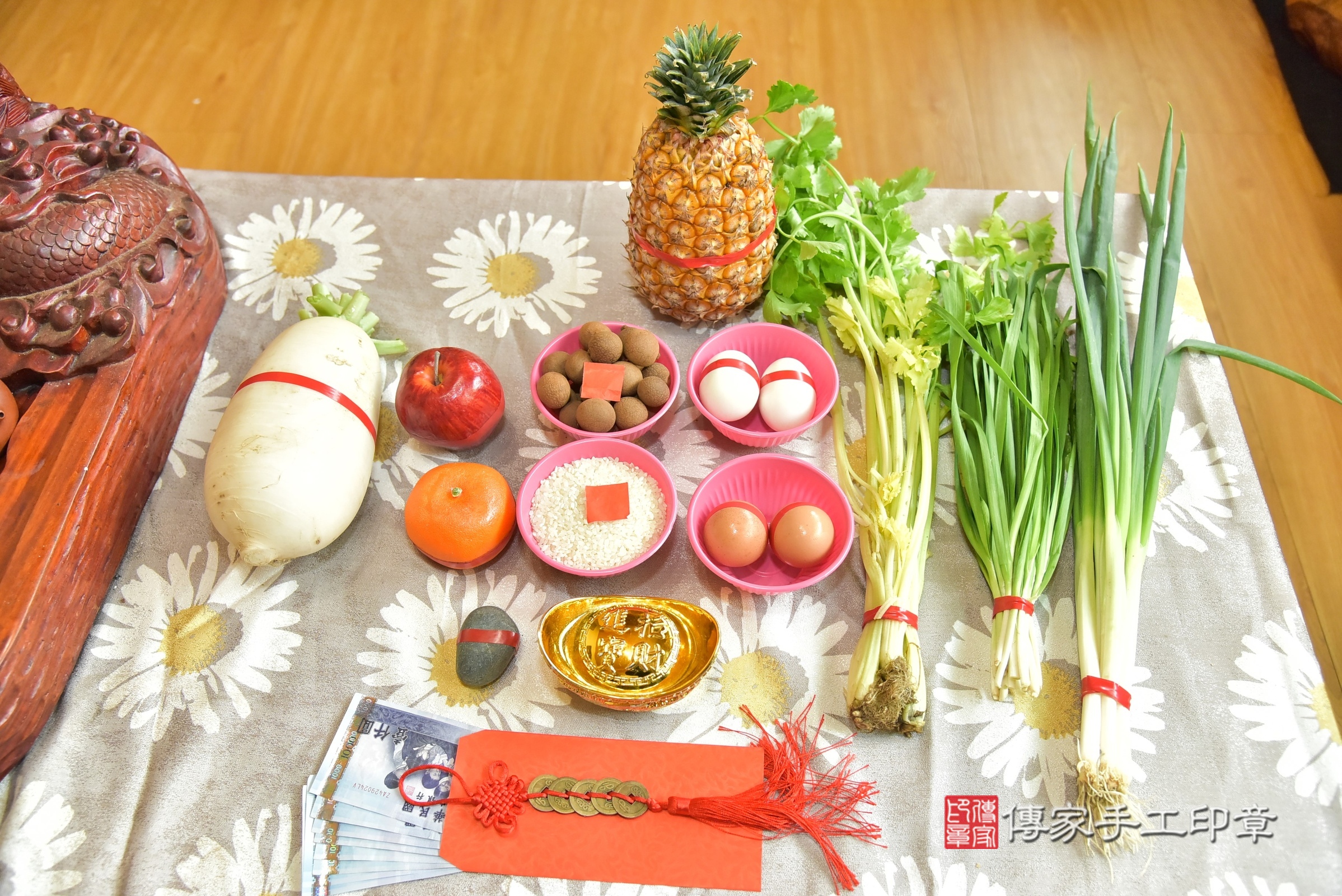 廷廷寶寶(新北市新店區到府嬰兒廷廷寶寶滿月剃頭理髮、到府嬰兒剃胎毛儀式吉祥話)。到府剃頭剃胎毛主持、專業拍照、證書。★購買「臍帶章、肚臍章、胎毛筆刷印章」贈送：剃頭、收涎、抓周，三選一。2025.2.27，照片3