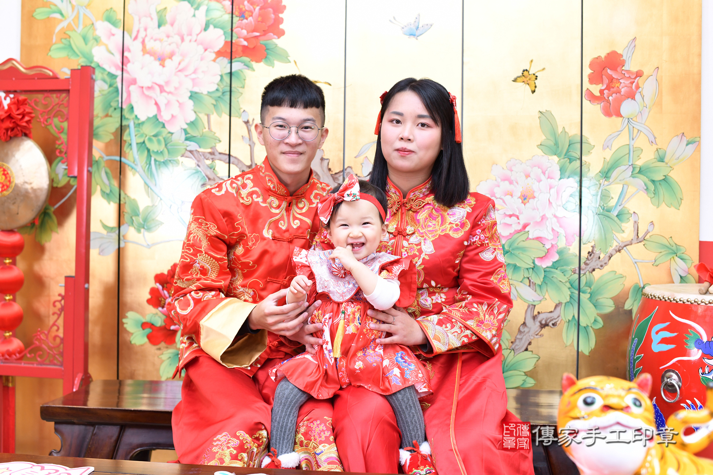 台北市大同區潼潼寶寶抓周推薦：傳家台北店抓周度脺中國風會場，嬰兒古禮抓周流程儀式吉祥話、抓周道具物品24種、拍照。抓周證書。2025.3.7，照片5