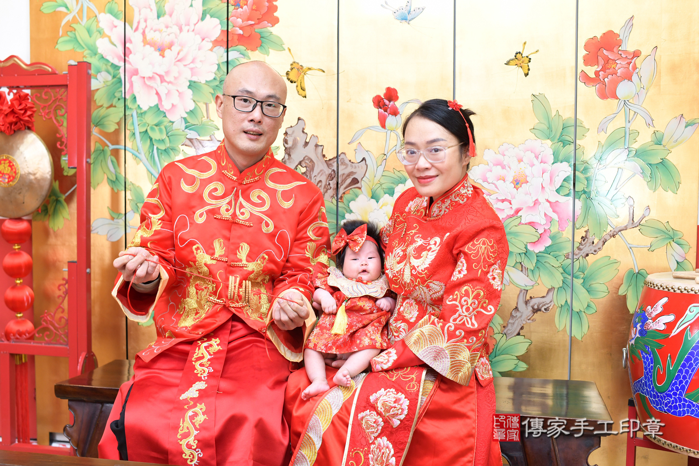 台北市大同區錂錂寶寶收涎推薦：傳家台北店收涎中國風會場，嬰兒古禮收涎收口水流程儀式、收涎吉祥話、收涎餅乾、收涎拍照。收涎證書。2025.3.11，照片11
