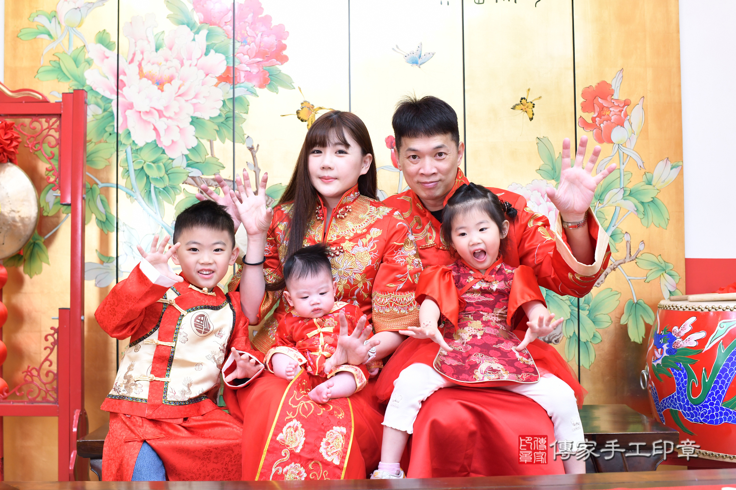 台北市大同區小勛寶寶收涎推薦：傳家台北店收涎中國風會場，嬰兒古禮收涎收口水流程儀式、收涎吉祥話、收涎餅乾、收涎拍照。收涎證書。2025.3.9，照片3