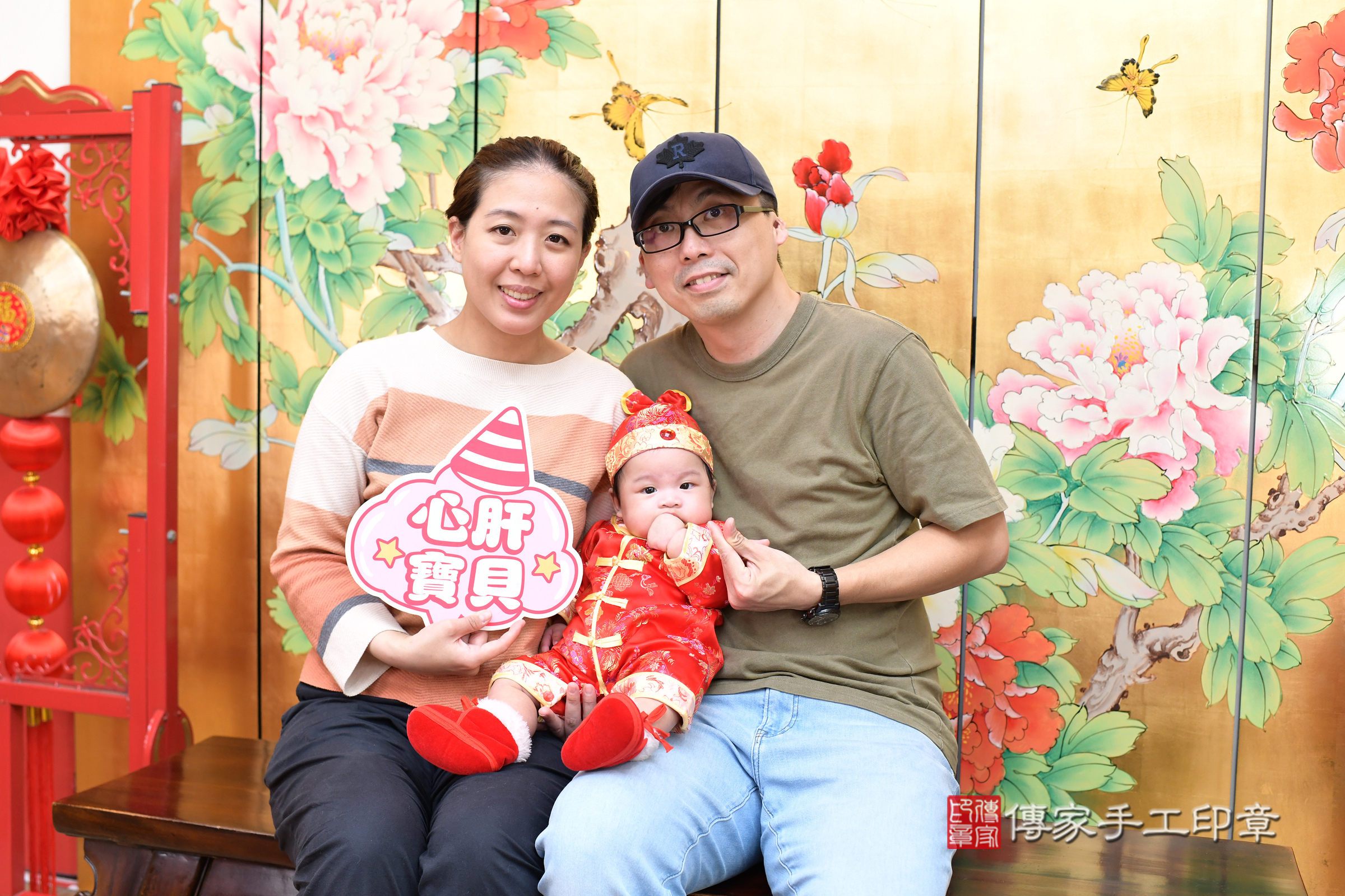 小澄寶寶(台北市大同區嬰兒寶寶滿月剃頭理髮、嬰兒剃胎毛儀式吉祥話)。中國風會場，爸媽寶貝穿「日中韓」古裝禮服。專業拍照、證書。★購買「臍帶章、肚臍章、胎毛筆刷印章」贈送：剃頭、收涎、抓周，三選一。2025.3.15，照片5