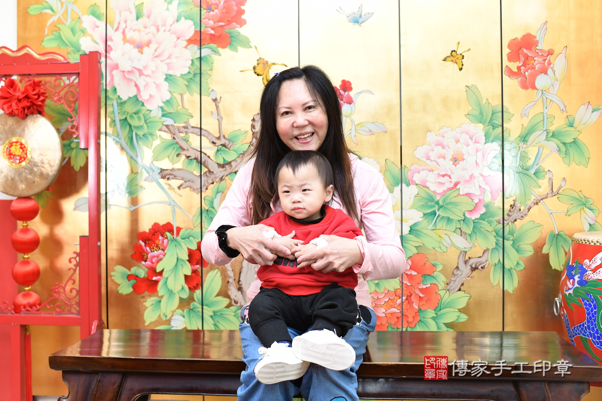 小汯寶寶(台北市大同區嬰兒寶寶滿月剃頭理髮、嬰兒剃胎毛儀式吉祥話)。中國風會場，爸媽寶貝穿「日中韓」古裝禮服。專業拍照、證書。★購買「臍帶章、肚臍章、胎毛筆刷印章」贈送：剃頭、收涎、抓周，三選一。2025.3.20，照片5