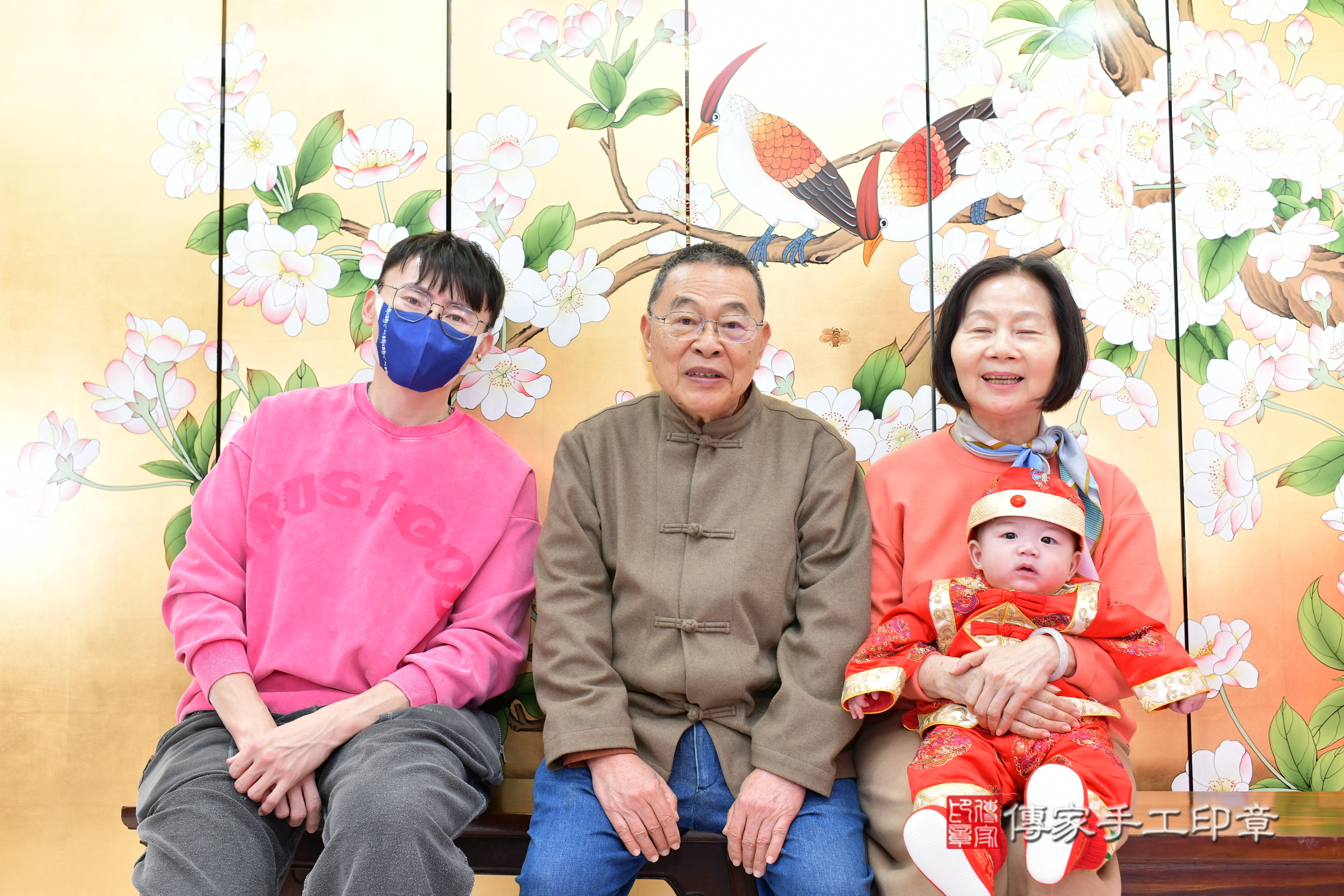台中市北區澄澄寶寶收涎推薦：傳家台中店收涎中國風會場，嬰兒古禮收涎收口水流程儀式、收涎吉祥話、收涎餅乾、收涎拍照。收涎證書。2024.12.28，照片6