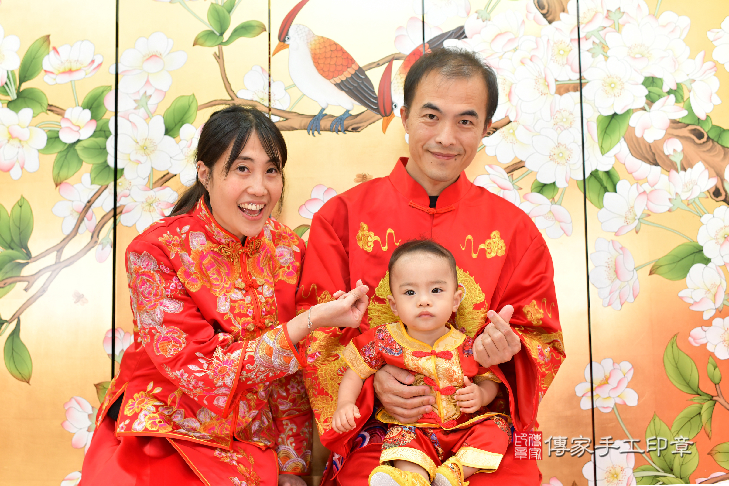 台中市北區銨銨寶寶抓周推薦：傳家台中店抓周度脺中國風會場，嬰兒古禮抓周流程儀式吉祥話、抓周道具物品24種、拍照。抓周證書。2024.12.6，照片4