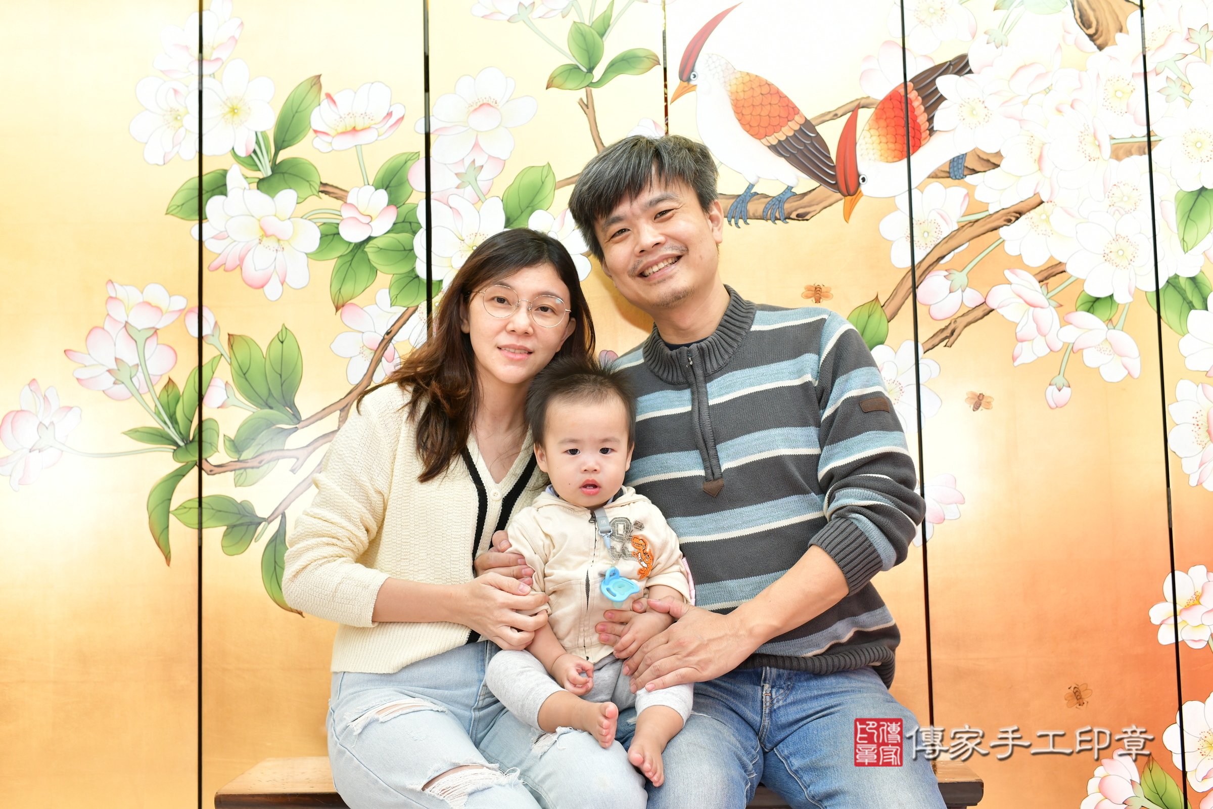 台中市北區翔翔寶寶抓周推薦：傳家台中店抓周度脺中國風會場，嬰兒古禮抓周流程儀式吉祥話、抓周道具物品24種、拍照。抓周證書。2024.12.7，照片4