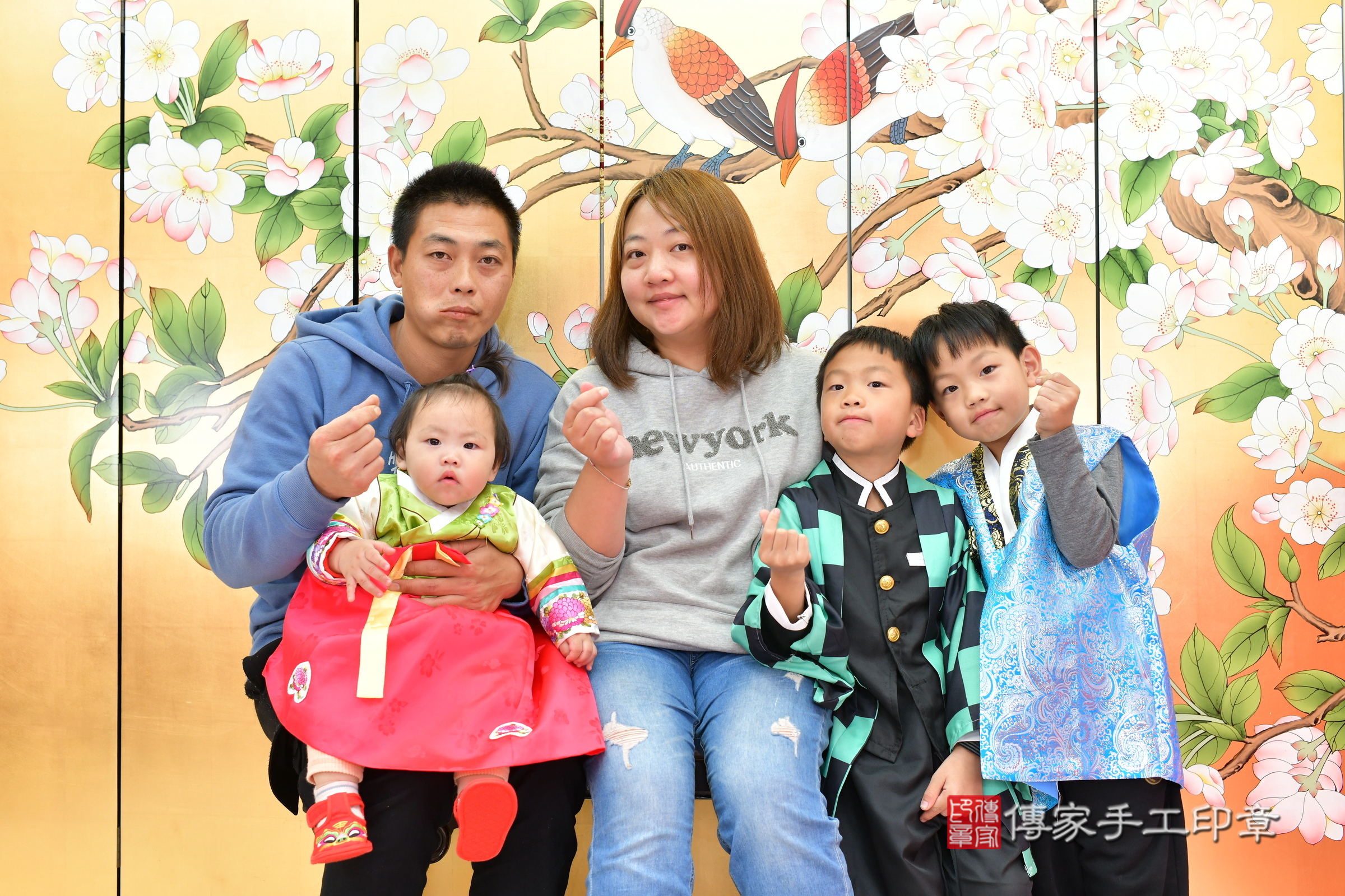 台中市北區小涵寶寶抓周推薦：傳家台中店抓周度脺中國風會場，嬰兒古禮抓周流程儀式吉祥話、抓周道具物品24種、拍照。抓周證書。2024.12.15，照片19