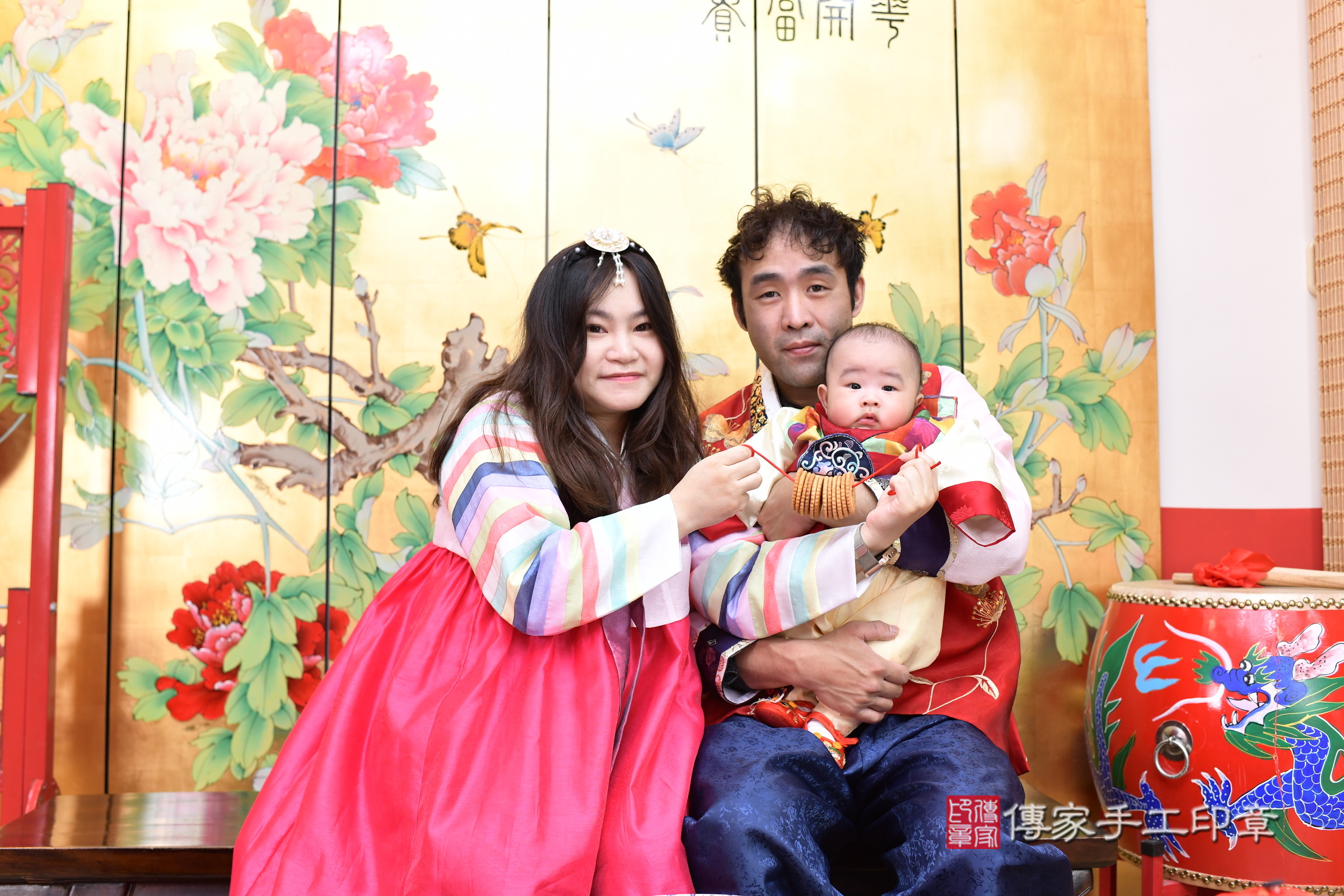台北市大同區小杉寶寶收涎推薦：傳家台北店收涎中國風會場，嬰兒古禮收涎收口水流程儀式、收涎吉祥話、收涎餅乾、收涎拍照。收涎證書。2025.3.8，照片12