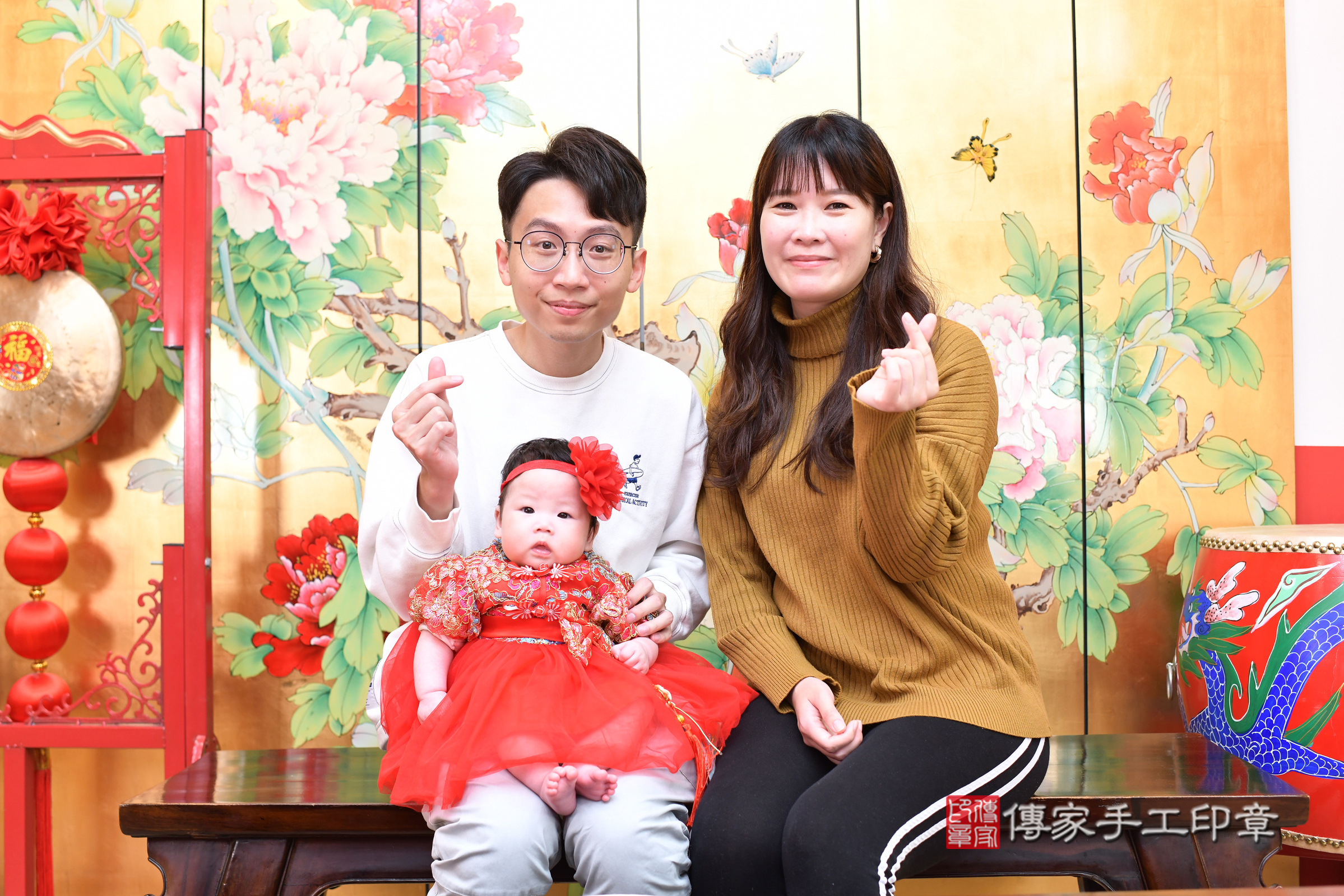 台北市大同區小涵寶寶收涎推薦：傳家台北店收涎中國風會場，嬰兒古禮收涎收口水流程儀式、收涎吉祥話、收涎餅乾、收涎拍照。收涎證書。2025.3.28，照片5