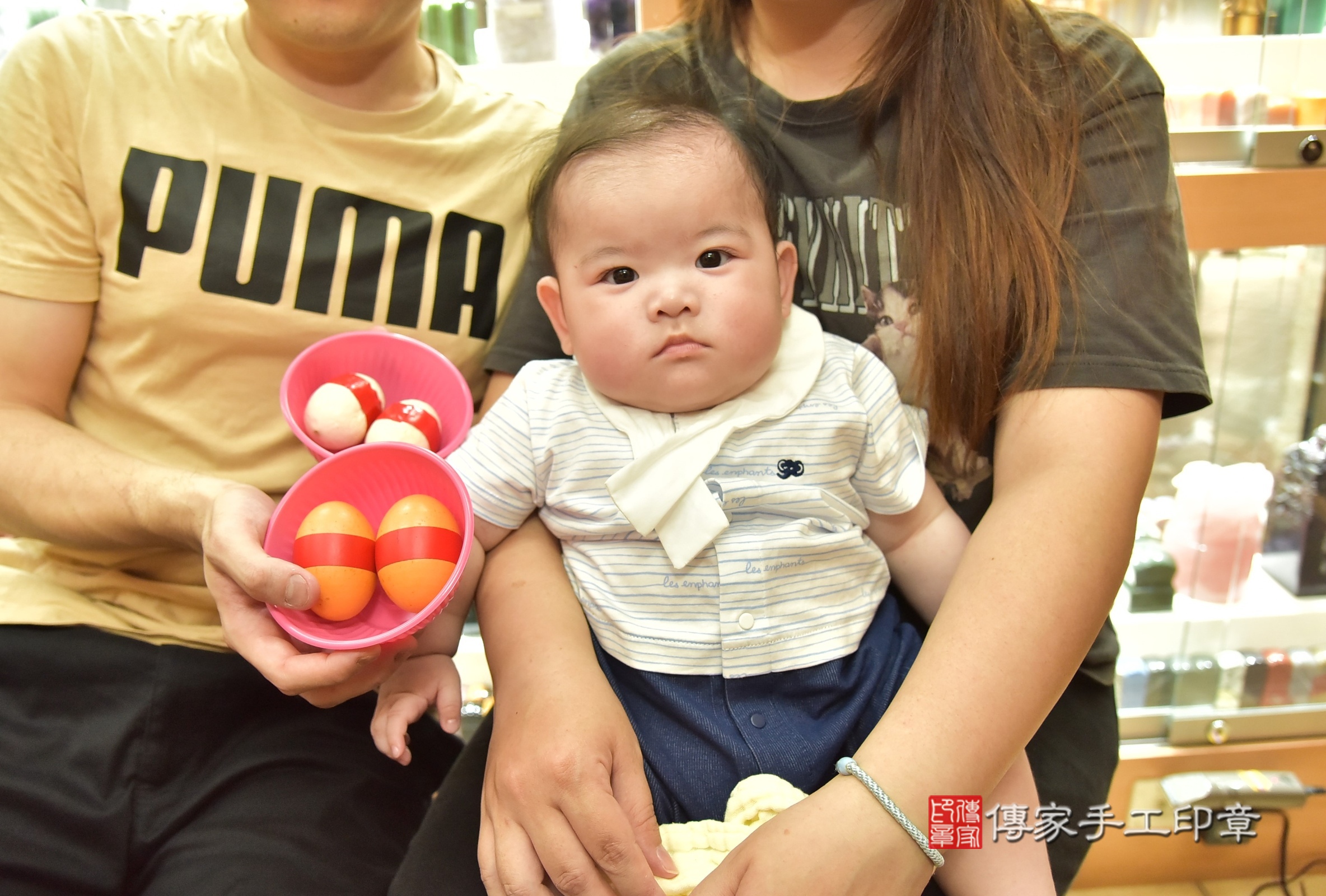 昊昊寶寶(新北市永和區嬰兒寶寶滿月剃頭理髮、嬰兒剃胎毛儀式吉祥話)。中國風會場，爸媽寶貝穿「日中韓」古裝禮服。專業拍照、證書。★購買「臍帶章、肚臍章、胎毛筆刷印章」贈送：剃頭、收涎、抓周，三選一。2025.4.8，照片5