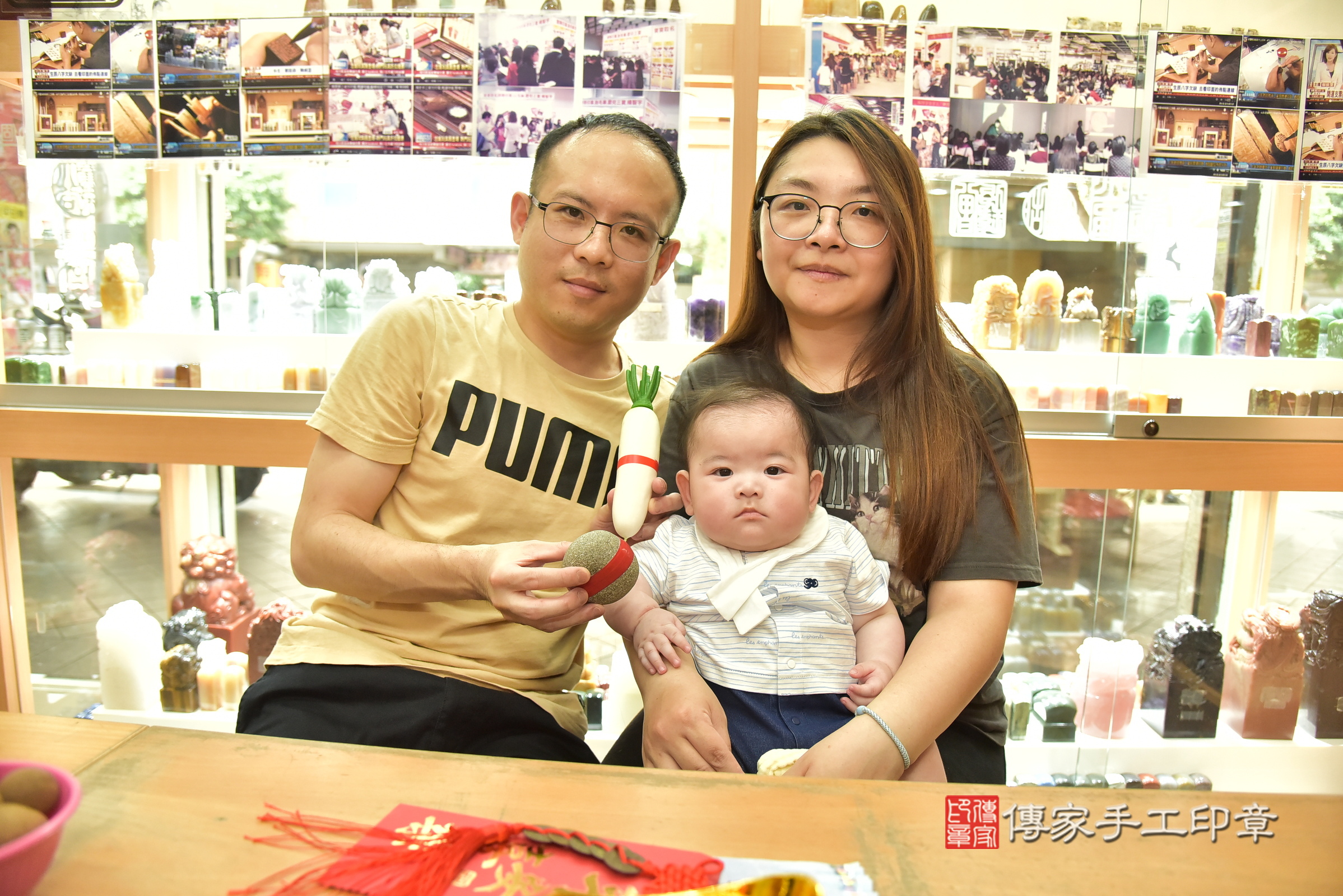 昊昊寶寶(新北市永和區嬰兒寶寶滿月剃頭理髮、嬰兒剃胎毛儀式吉祥話)。中國風會場，爸媽寶貝穿「日中韓」古裝禮服。專業拍照、證書。★購買「臍帶章、肚臍章、胎毛筆刷印章」贈送：剃頭、收涎、抓周，三選一。2025.4.8，照片8