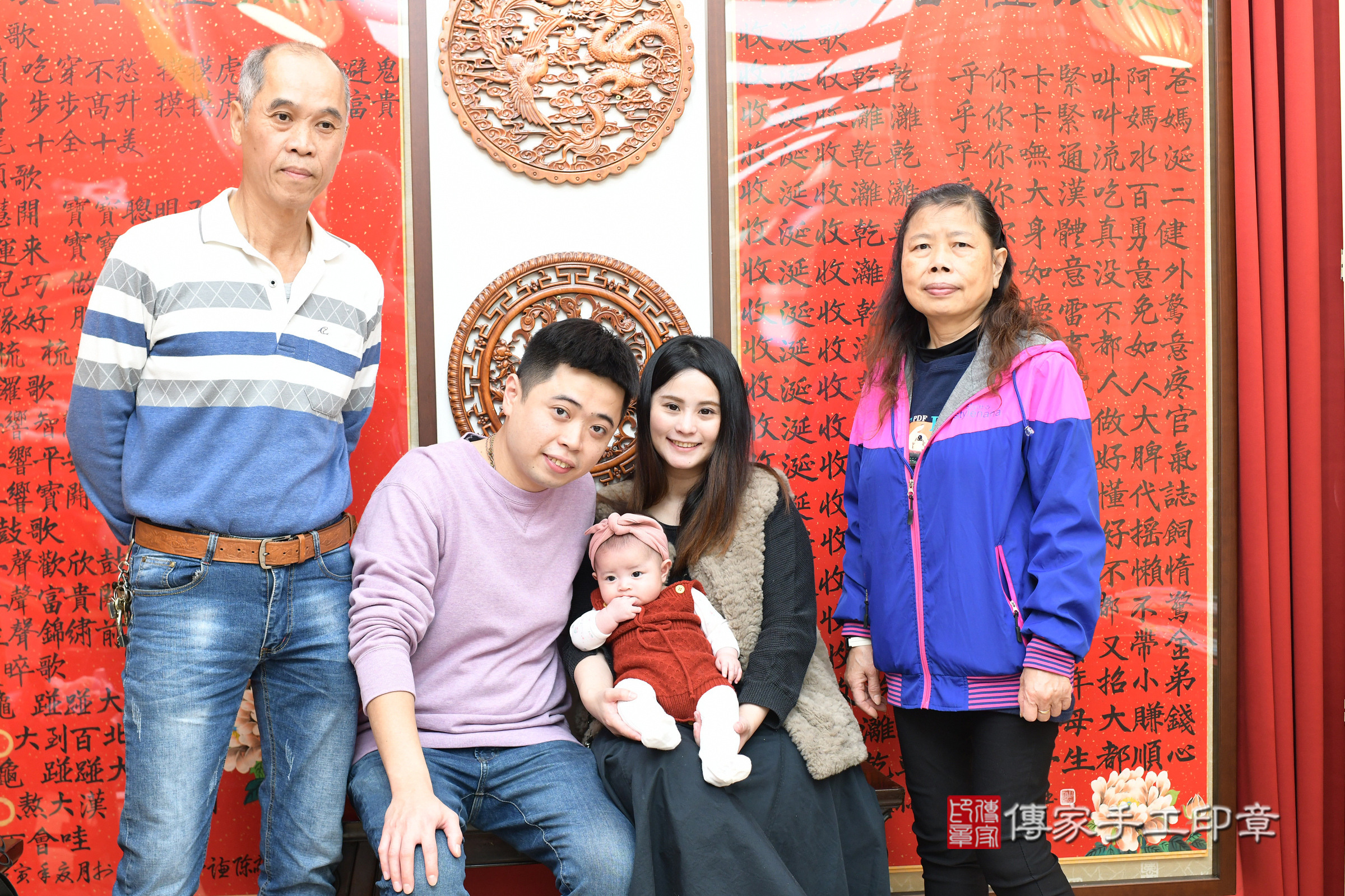 台北市大同區妡妡寶寶收涎推薦：傳家台北店收涎中國風會場，嬰兒古禮收涎收口水流程儀式、收涎吉祥話、收涎餅乾、收涎拍照。收涎證書。2025.4.7，照片15