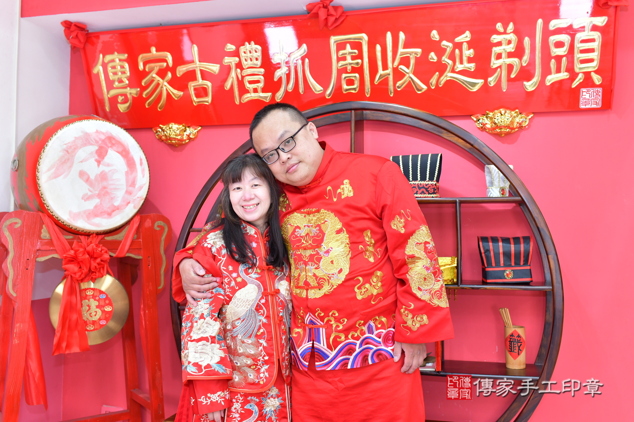 台中市北區誠誠寶寶抓周推薦：傳家台中店抓周度脺中國風會場，嬰兒古禮抓周流程儀式吉祥話、抓周道具物品24種、拍照。抓周證書。2025.3.22，照片8