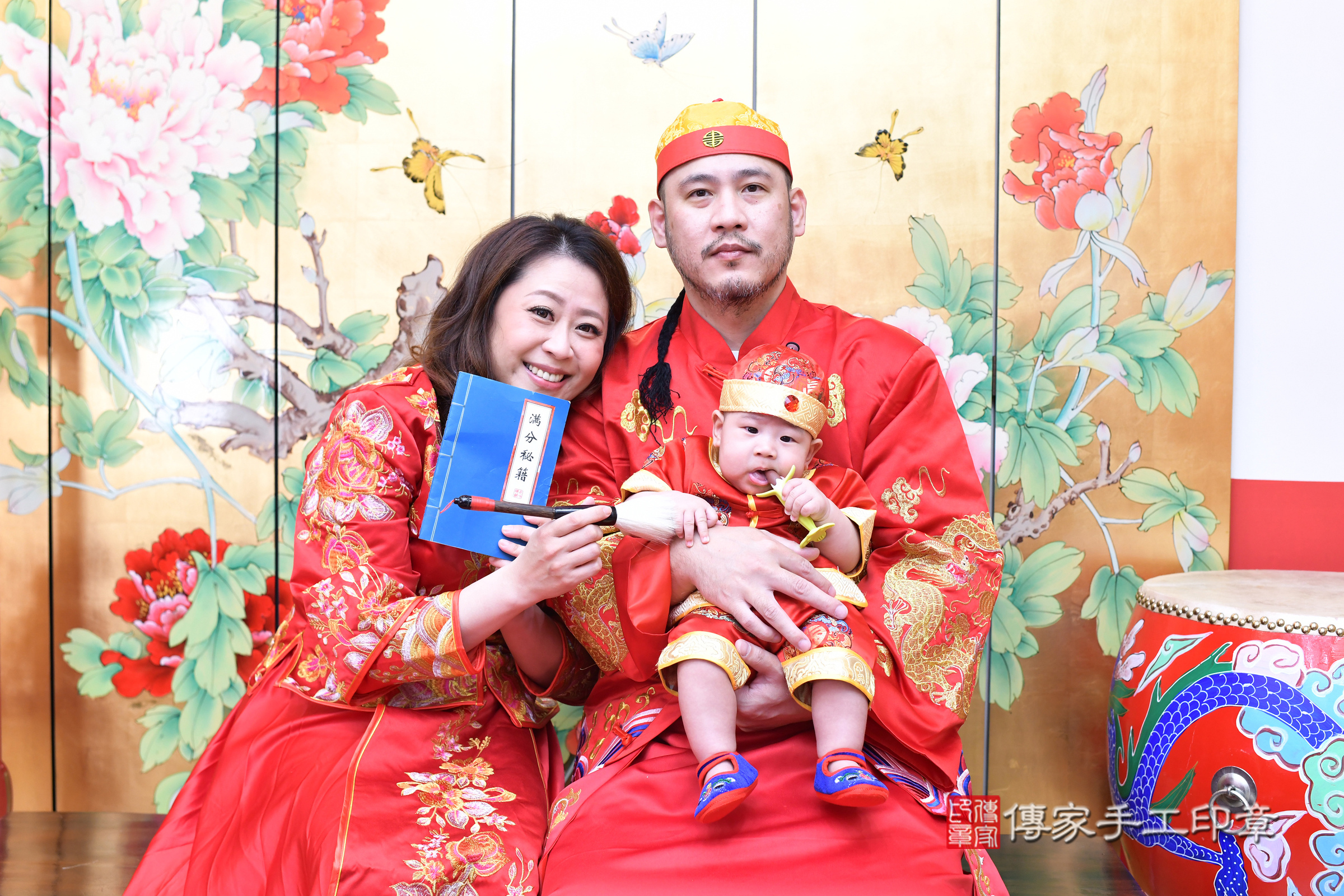 台北市大同區佑佑寶寶收涎推薦：傳家台北店收涎中國風會場，嬰兒古禮收涎收口水流程儀式、收涎吉祥話、收涎餅乾、收涎拍照。收涎證書。2025.4.12，照片14