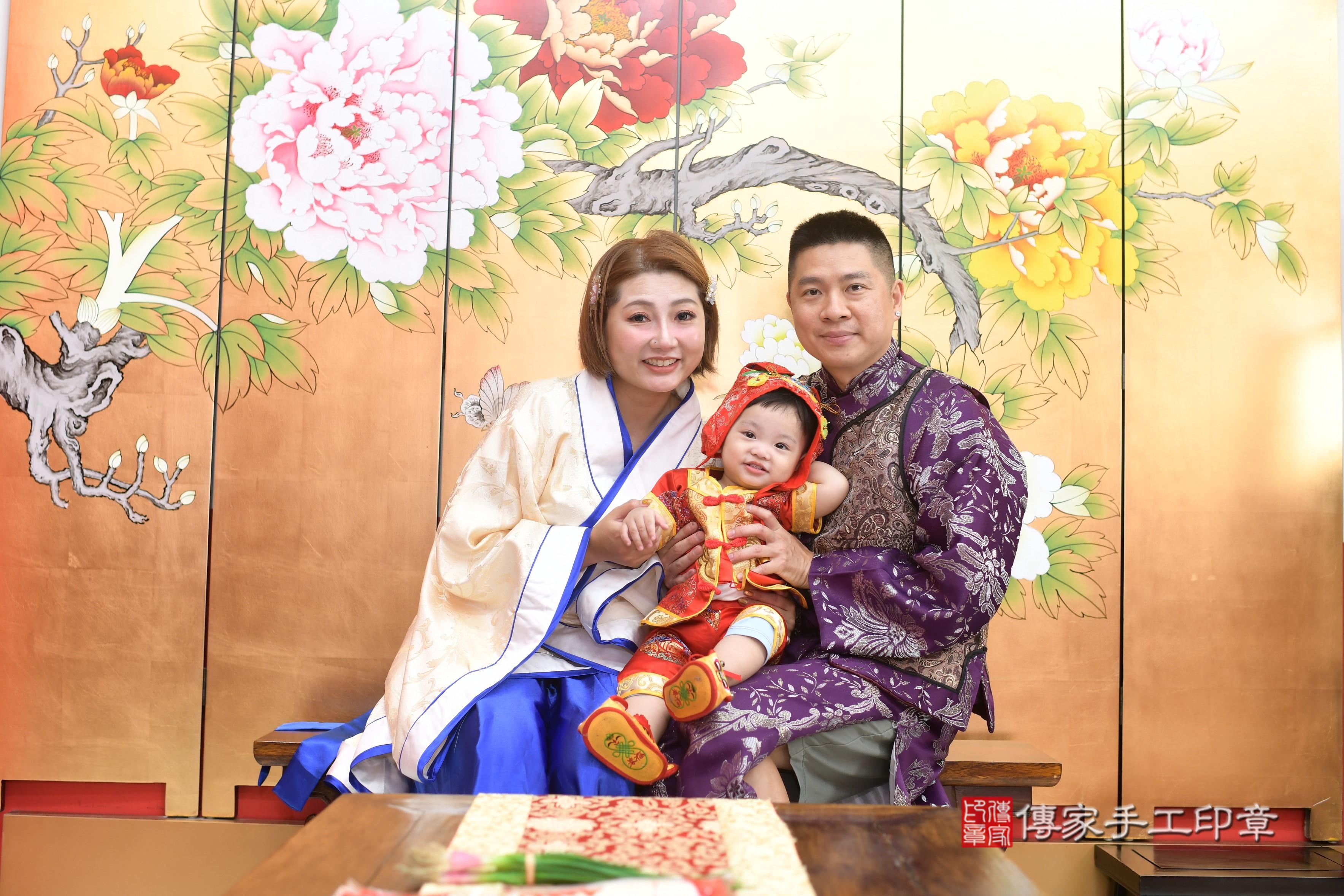 寶寶的第一份選擇權:未來命運小試探!高雄市鳳山區煦煦寶貝滿一歲的度 .....照:9