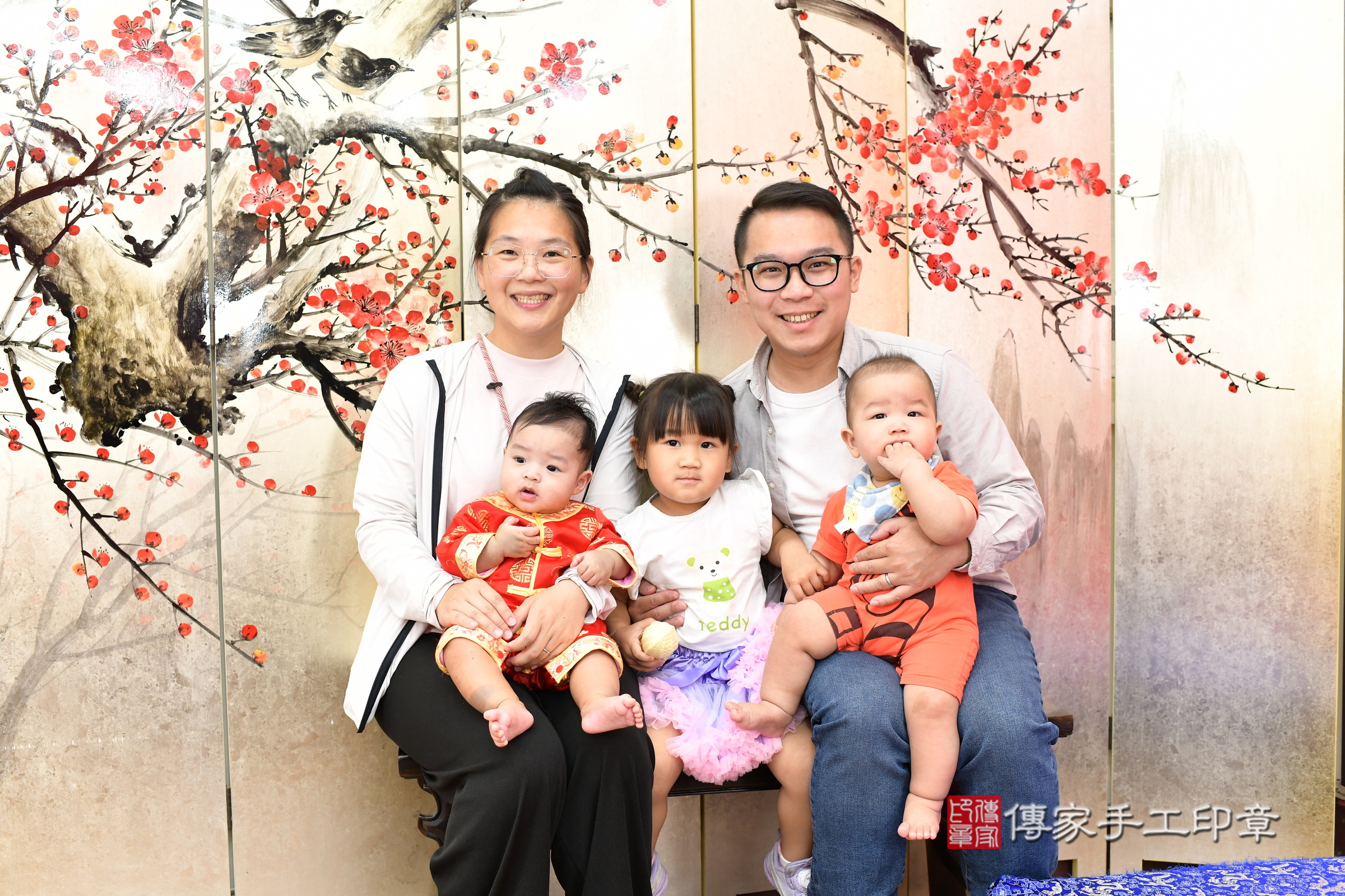 新北市永和區小淵寶寶收涎推薦：傳家新北店收涎中國風會場，嬰兒古禮收涎收口水流程儀式、收涎吉祥話、收涎餅乾、收涎拍照。收涎證書。2025.5.1，照片16