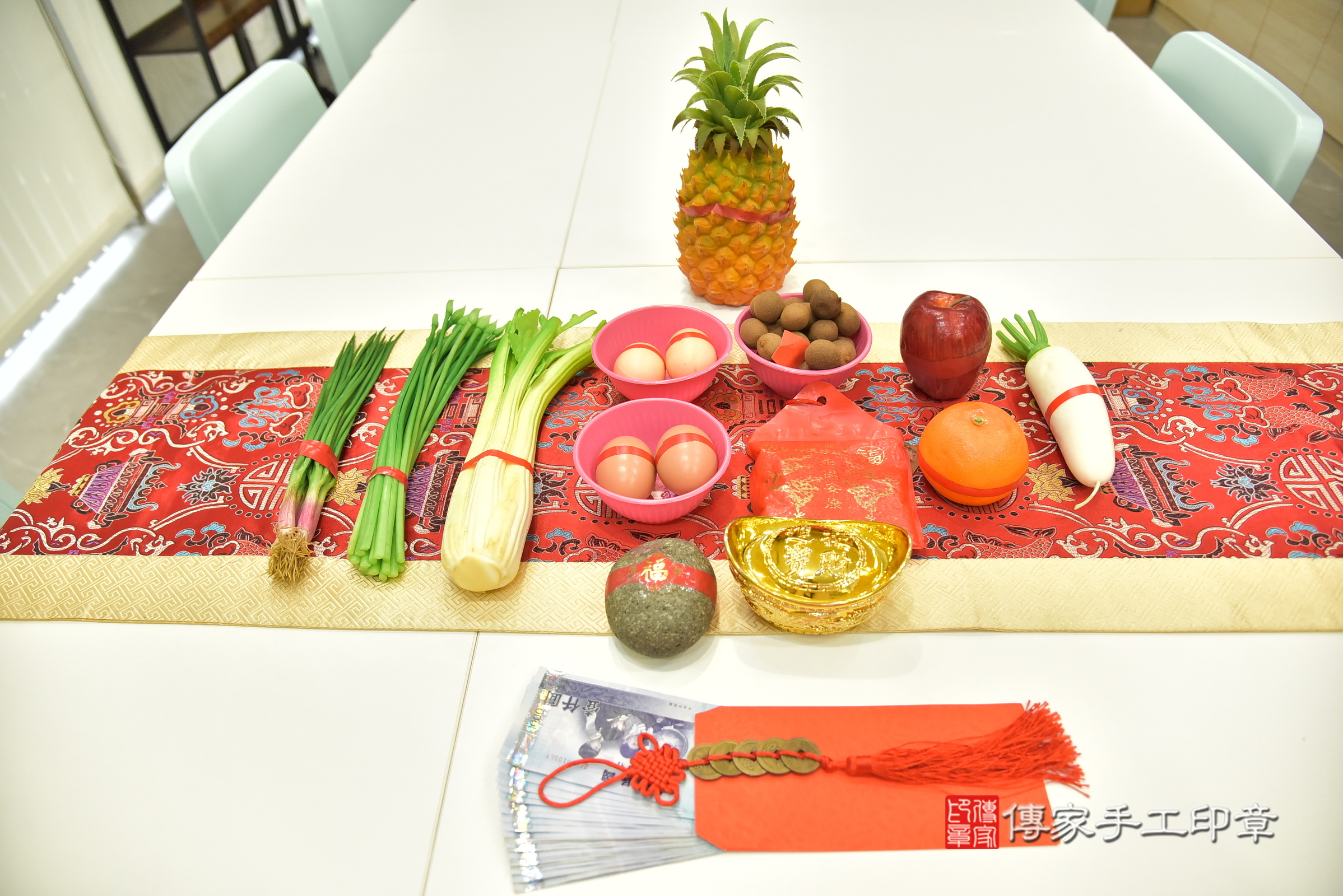 瑄瑄寶寶(台北市中正區到府嬰兒瑄瑄寶寶滿月剃頭理髮、到府嬰兒剃胎毛儀式吉祥話)。到府剃頭剃胎毛主持、專業拍照、證書。★購買「臍帶章、肚臍章、胎毛筆刷印章」贈送：剃頭、收涎、抓周，三選一。2025.5.3，照片3