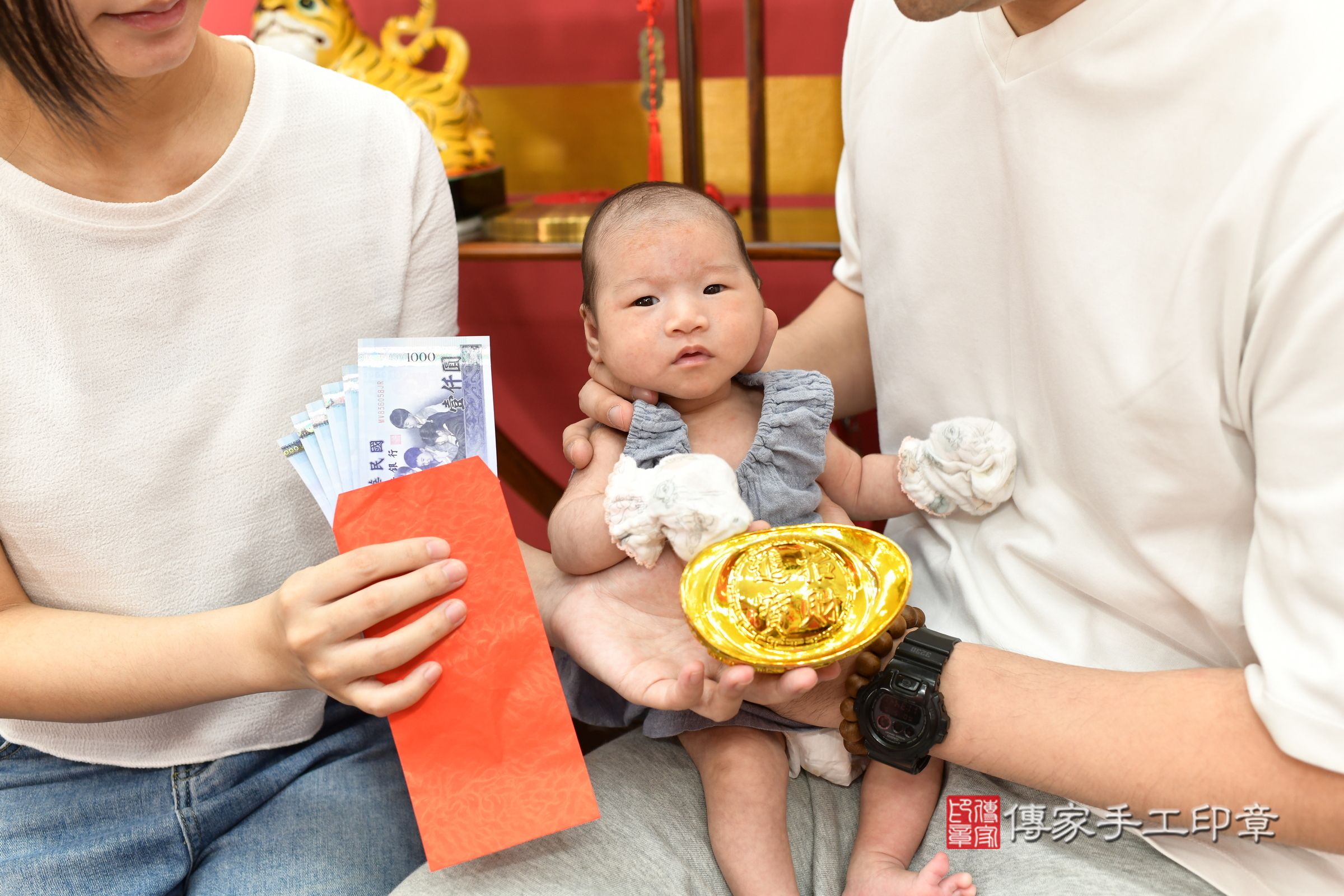 喬喬寶寶(新北市永和區到府嬰兒喬喬寶寶滿月剃頭理髮、到府嬰兒剃胎毛儀式吉祥話)。到府剃頭剃胎毛主持、專業拍照、證書。★購買「臍帶章、肚臍章、胎毛筆刷印章」贈送：剃頭、收涎、抓周，三選一。2025.5.5，照片8
