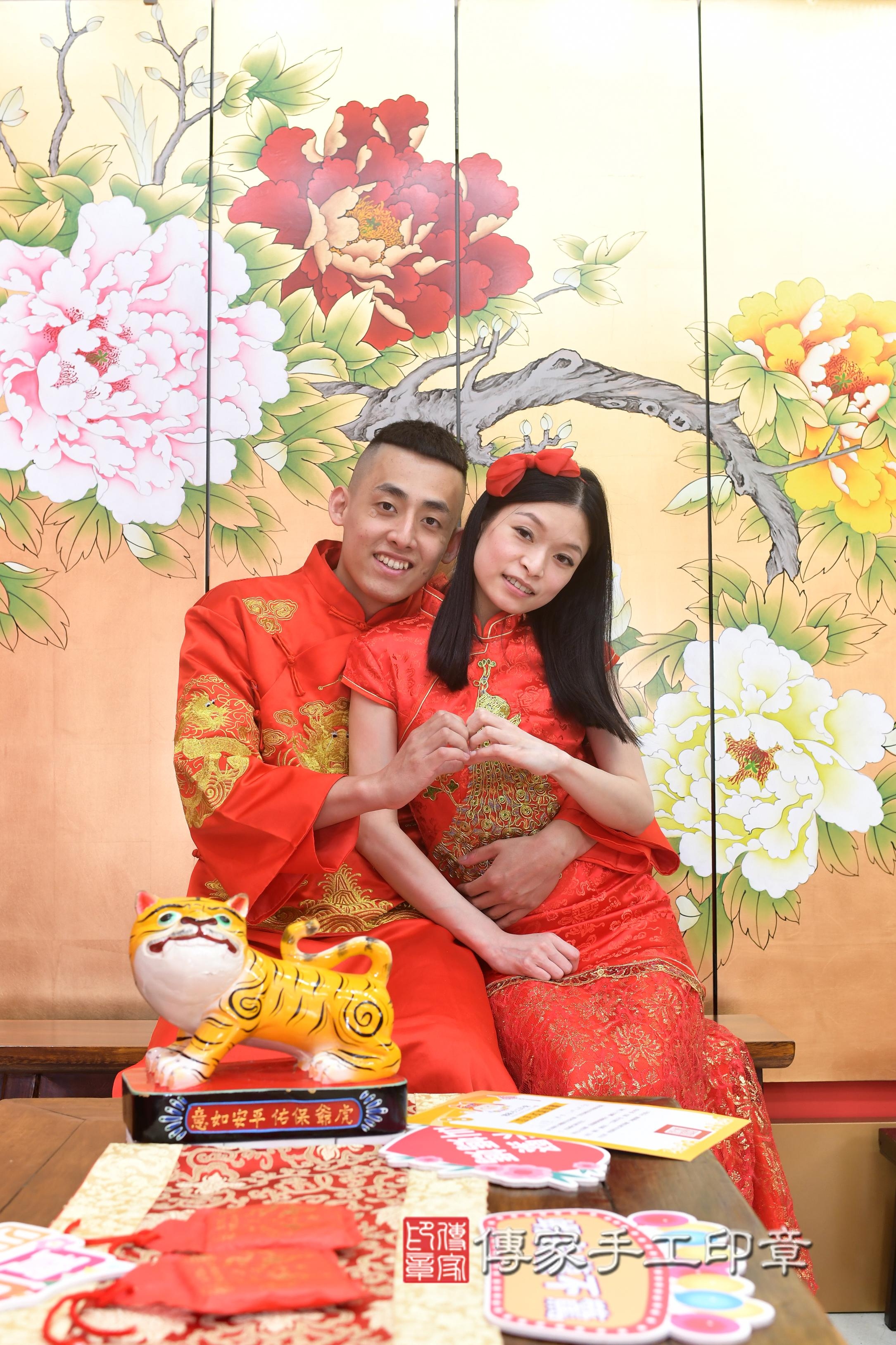 傳家手工印章高雄店、抓周、度脺、中國風會場、傳家嬰兒古禮、吉祥話、抓周道具物品24種、拍照。抓周證書。寶寶抓周、滿周歲、生日快樂、祝福