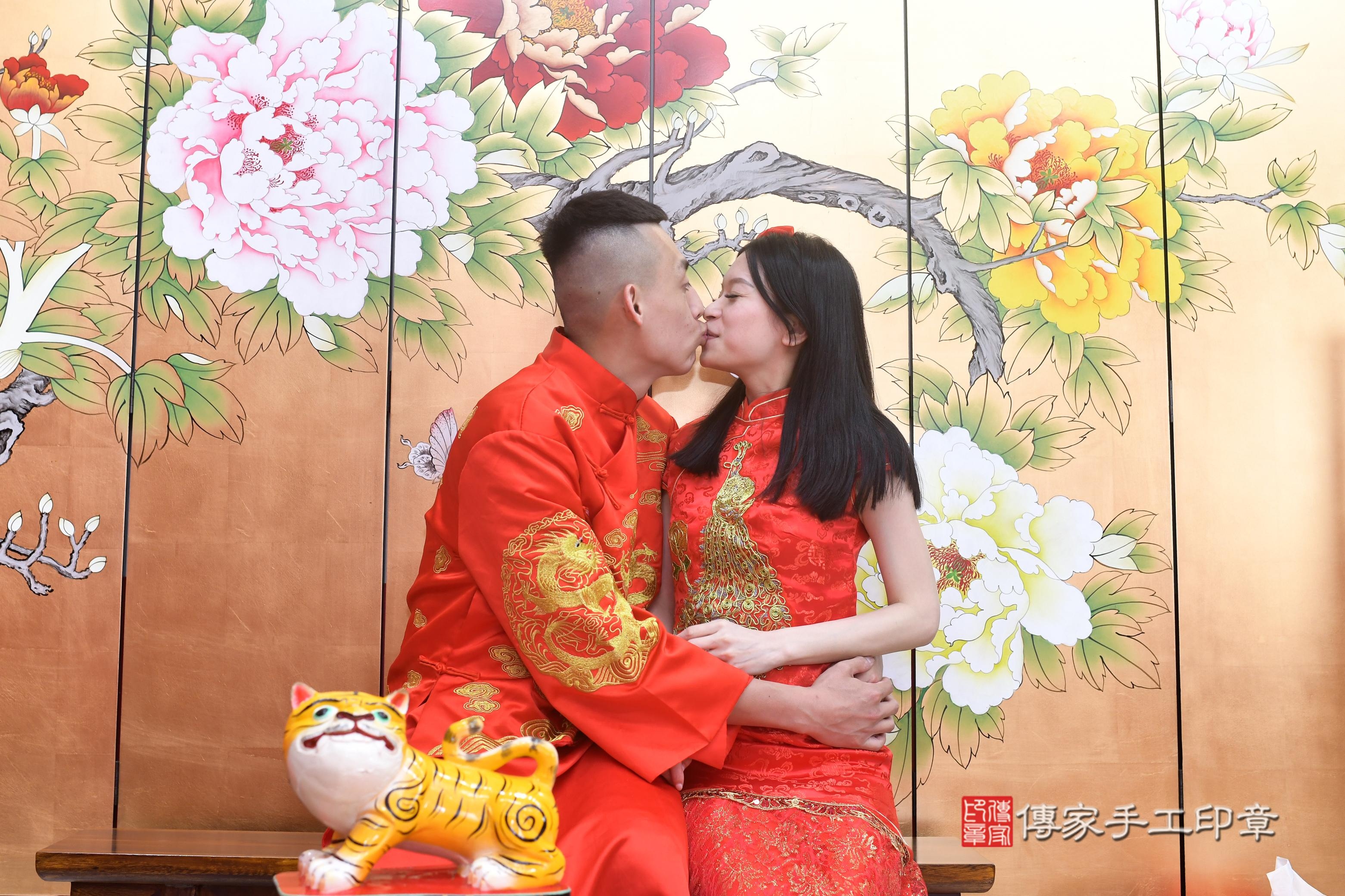 傳家手工印章高雄店、抓周、度脺、中國風會場、傳家嬰兒古禮、吉祥話、抓周道具物品24種、拍照。抓周證書。寶寶抓周、滿周歲、生日快樂、祝福