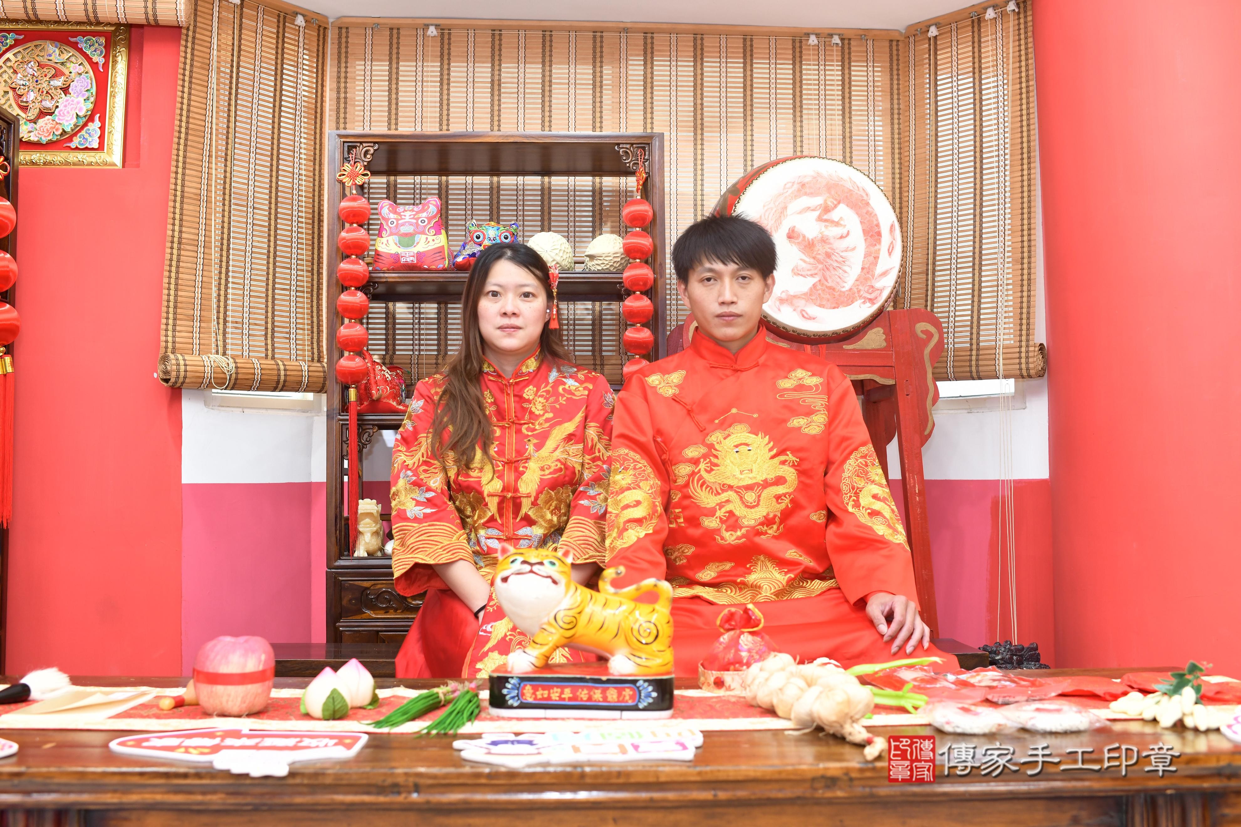 傳家手工印章高雄店、抓周、度脺、中國風會場、傳家嬰兒古禮、吉祥話、抓周道具物品24種、拍照。抓周證書。寶寶抓周、滿周歲、生日快樂、祝福