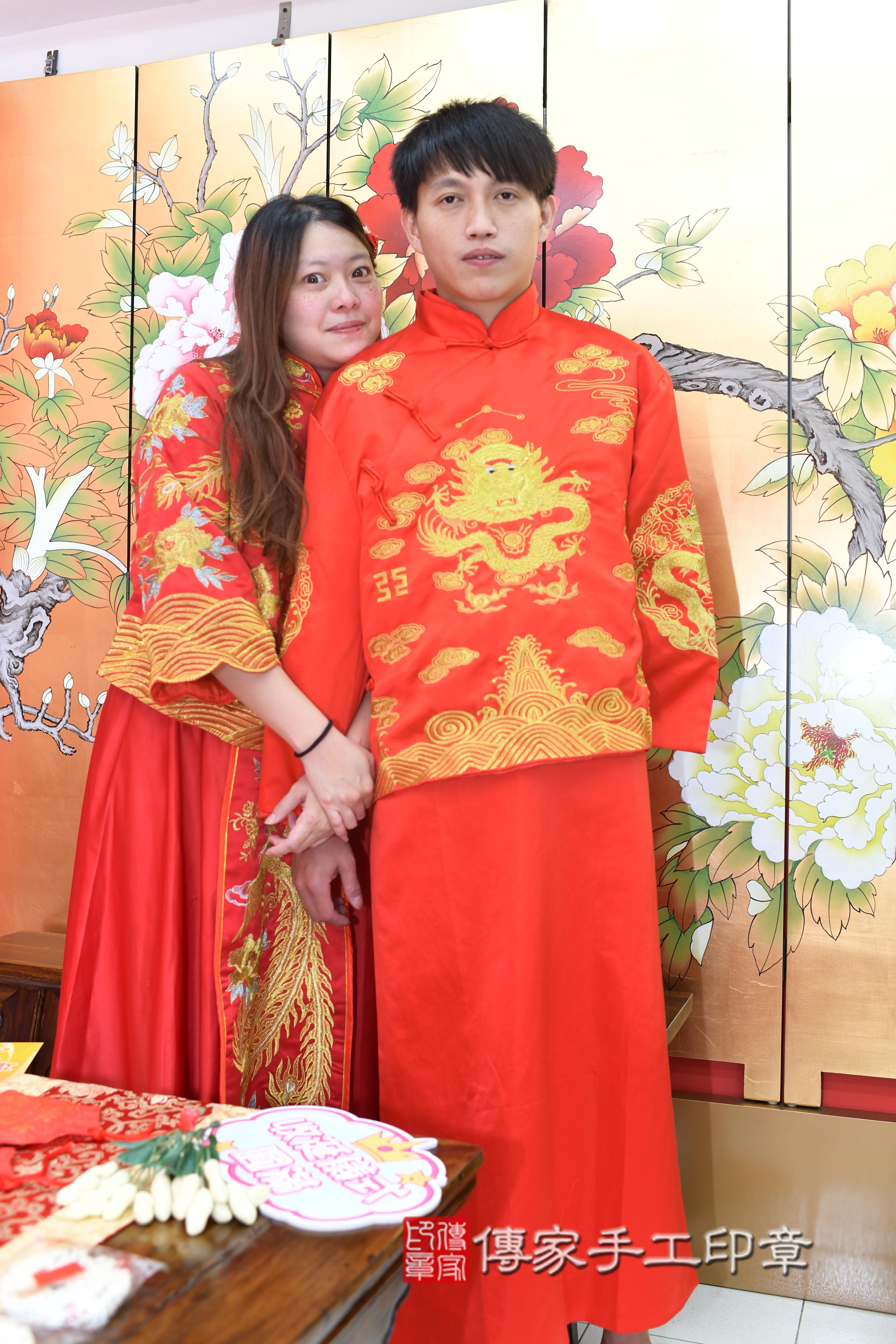 傳家手工印章高雄店、抓周、度脺、中國風會場、傳家嬰兒古禮、吉祥話、抓周道具物品24種、拍照。抓周證書。寶寶抓周、滿周歲、生日快樂、祝福
