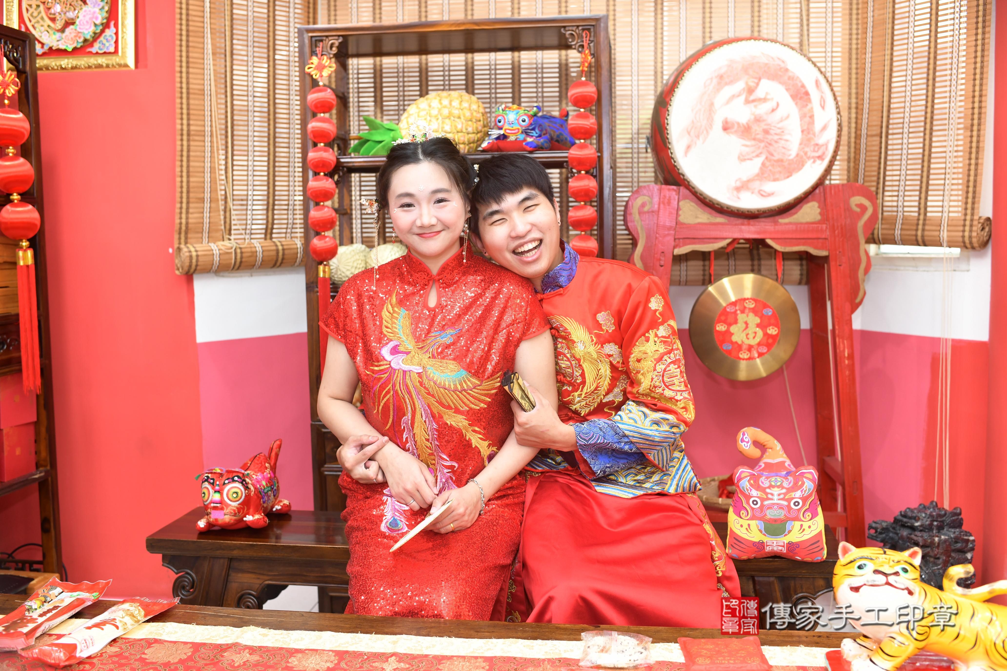 傳家手工印章高雄店、抓周、度脺、中國風會場、傳家嬰兒古禮、吉祥話、抓周道具物品24種、拍照。抓周證書。寶寶抓周、滿周歲、生日快樂、祝福